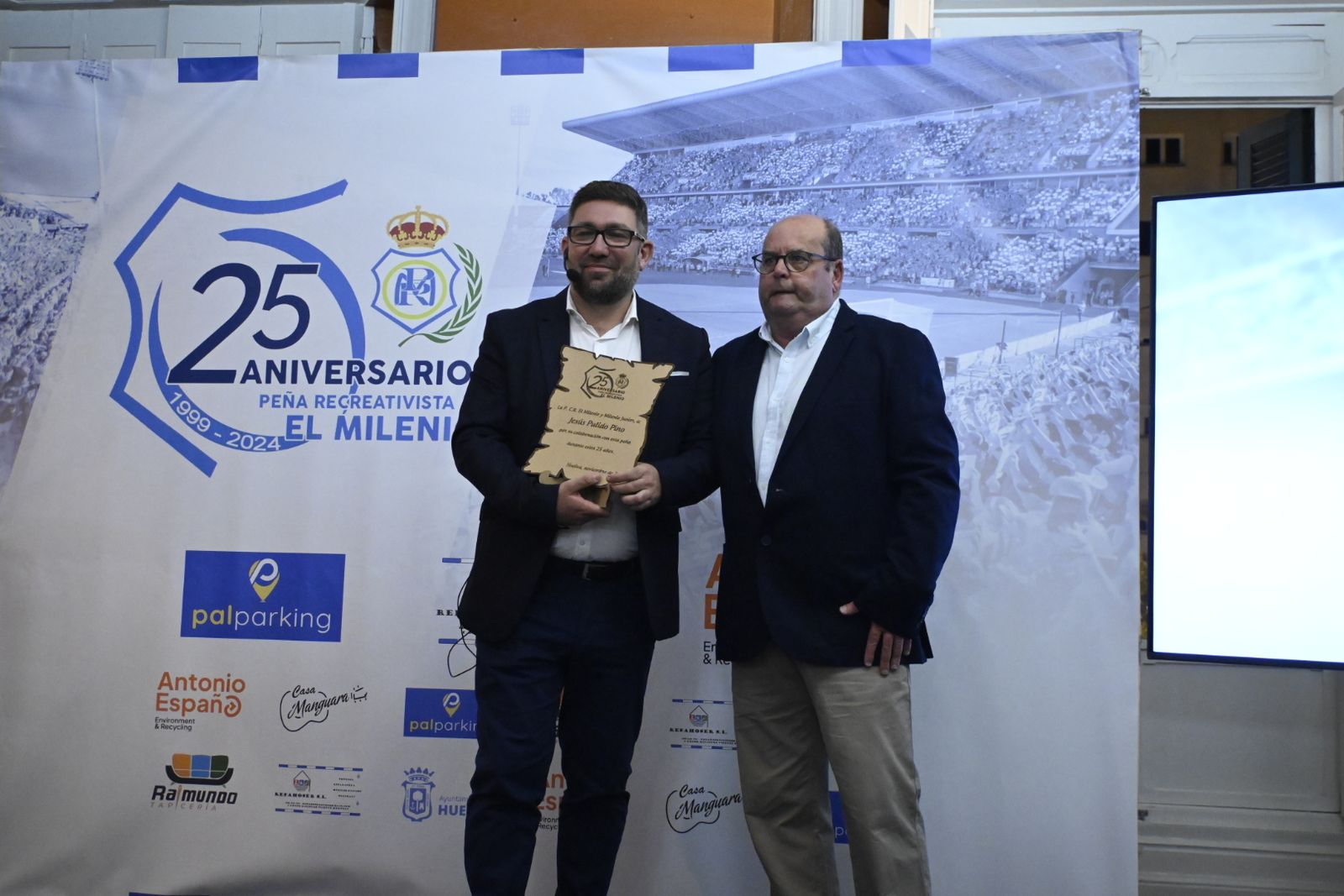 Acto de celebración del 25 aniversario de la Peña Cultural Recreativista 'El Milenio' en imágenes