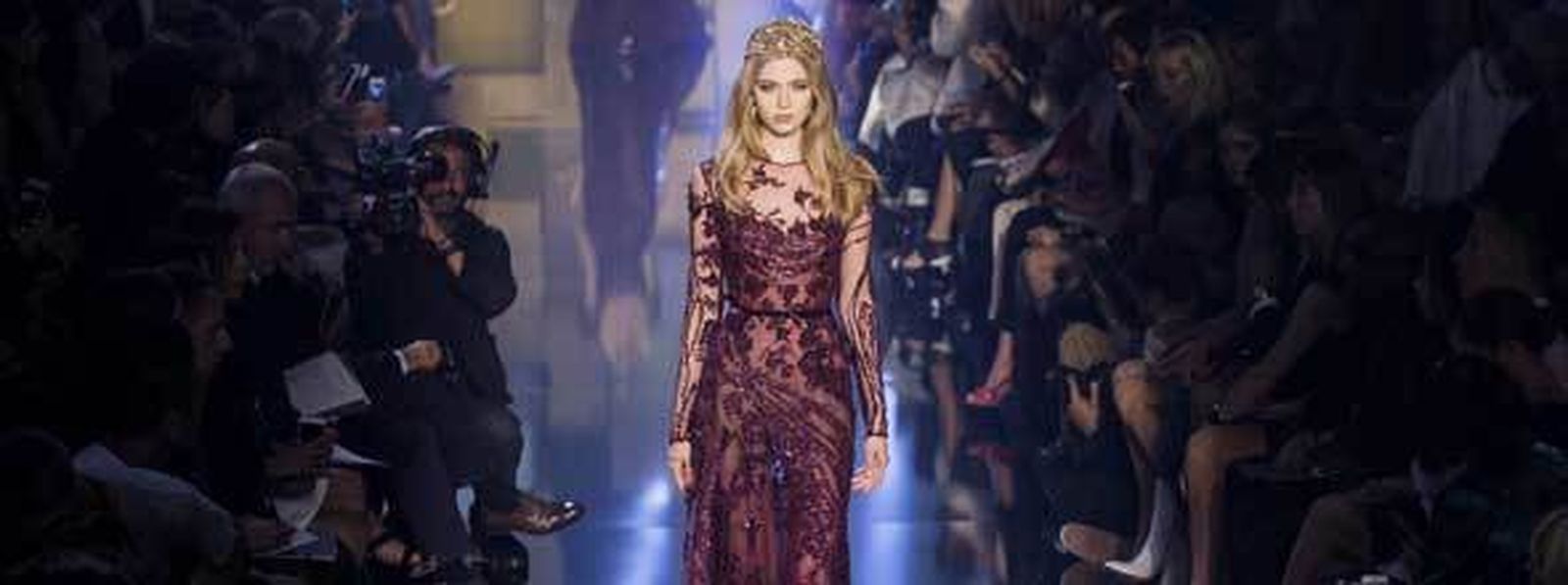 Diseño de Elie Saab en la Alta Costura de París. / AGENCIAS