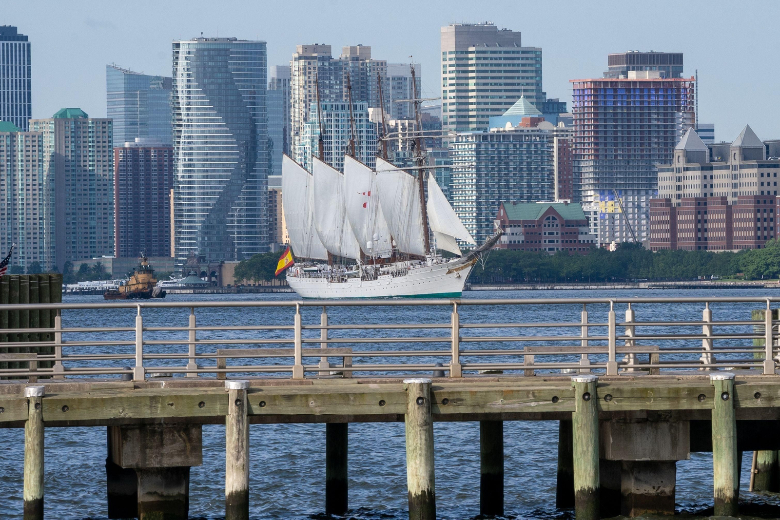 Las imágenes del la llegada del buque 'Juan Sebastián de Elcano' a Nueva York