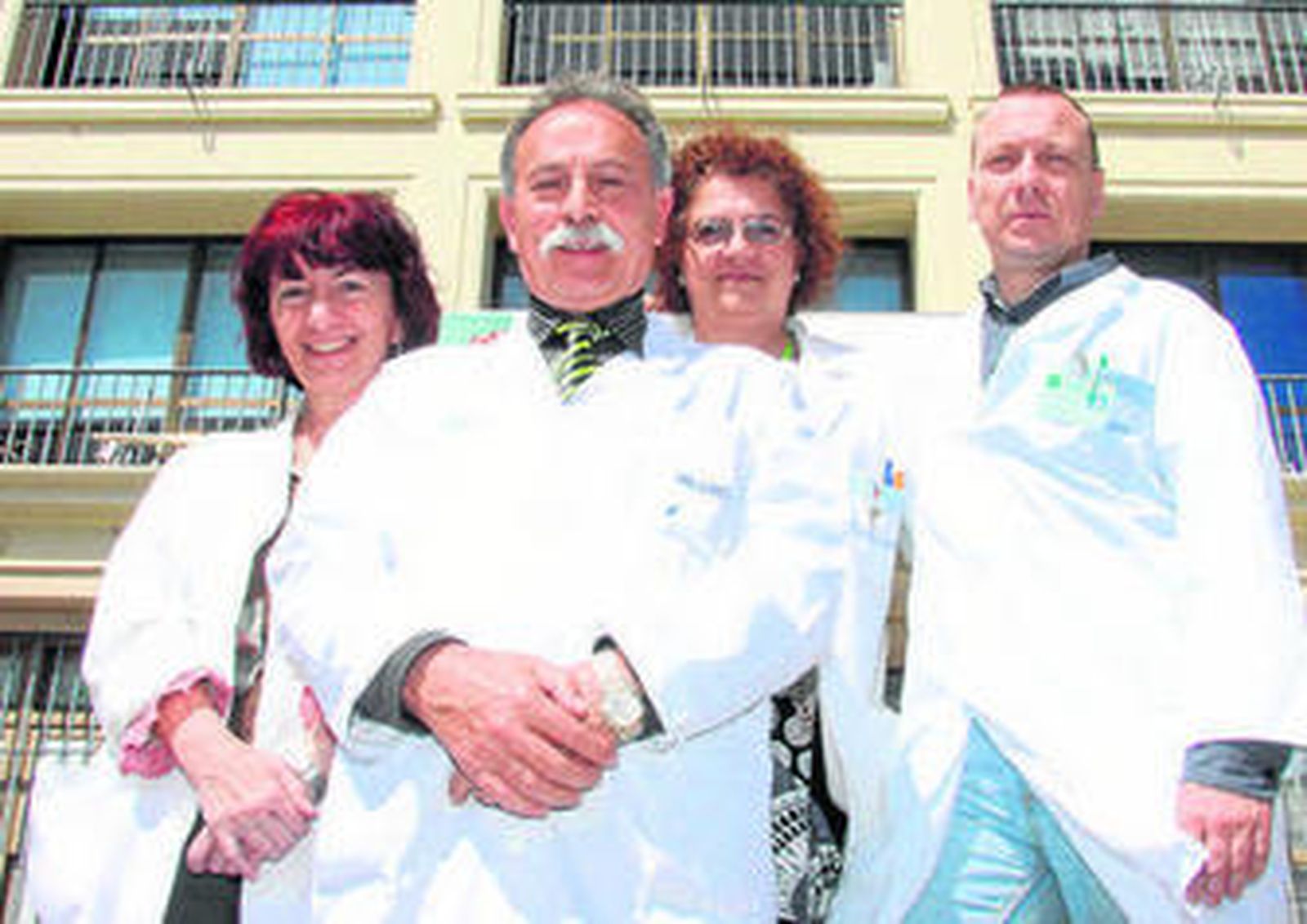 Cuatro del amplio número de profesionales que hacen posibles los trasplantes.