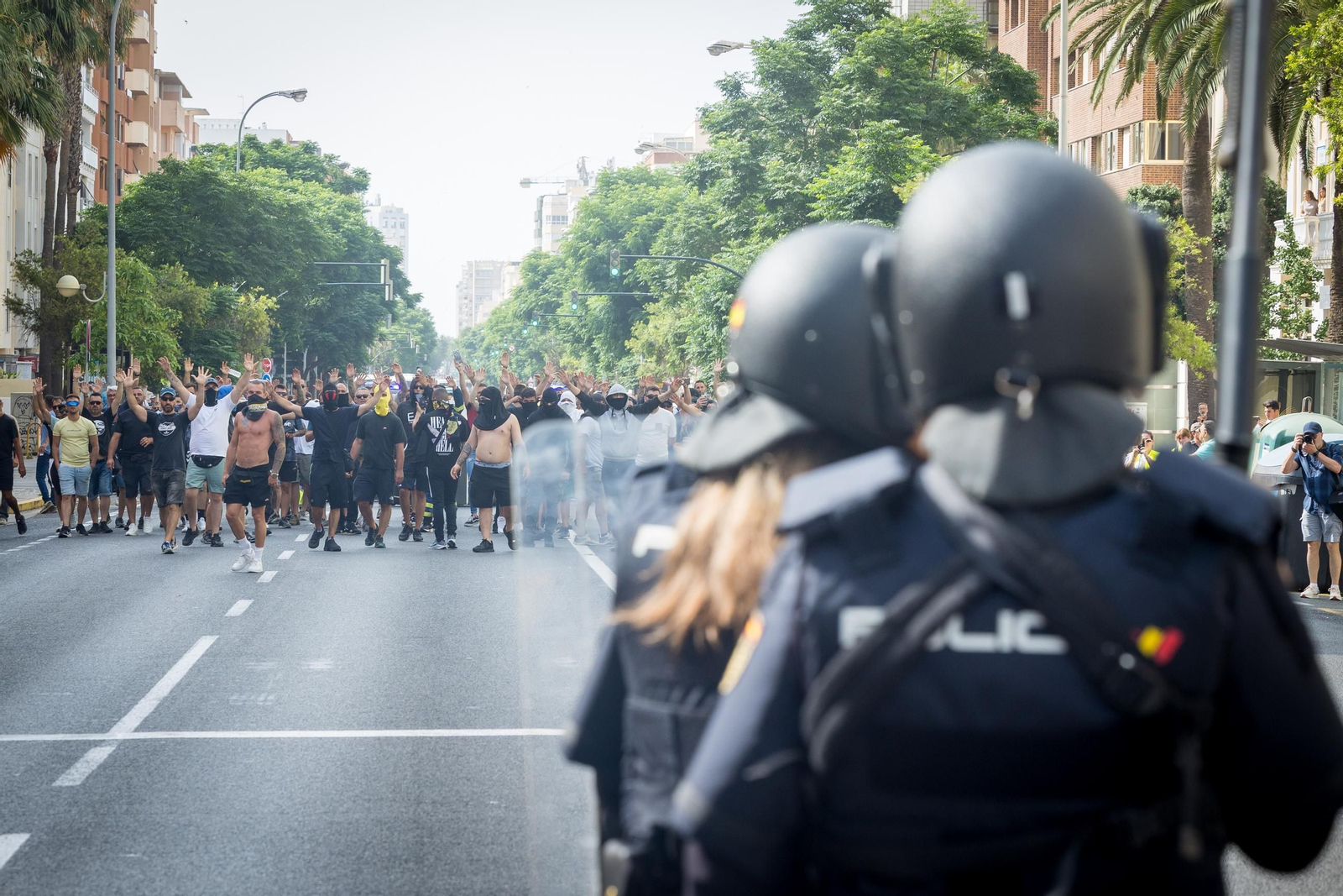 Imágenes de las protestas de trabajadores del metal en Cádiz tras el preacuerdo entre UGT y patronal