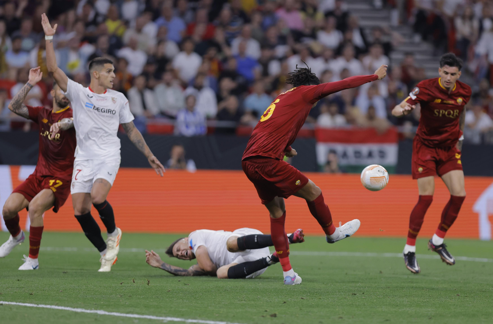 Las imágenes del Sevilla-Roma