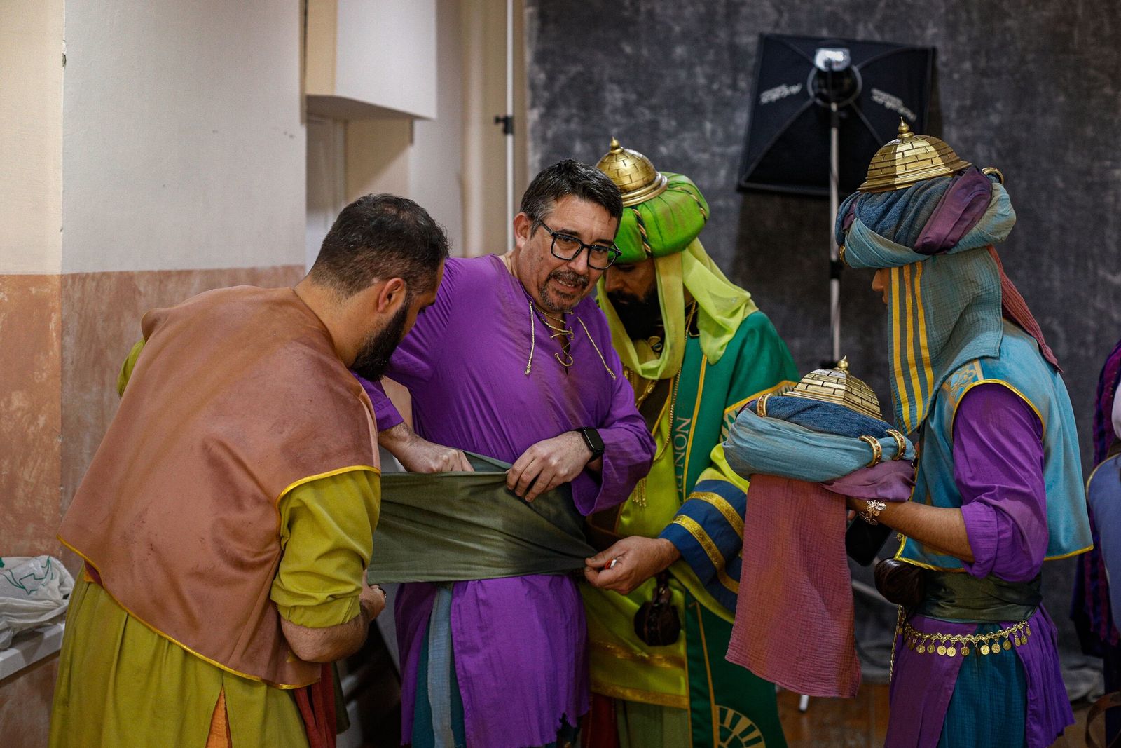 Antonio Bayón se enfunda el tipo de 'Las mil maravillas' en el pase de preliminares del COAC 2026