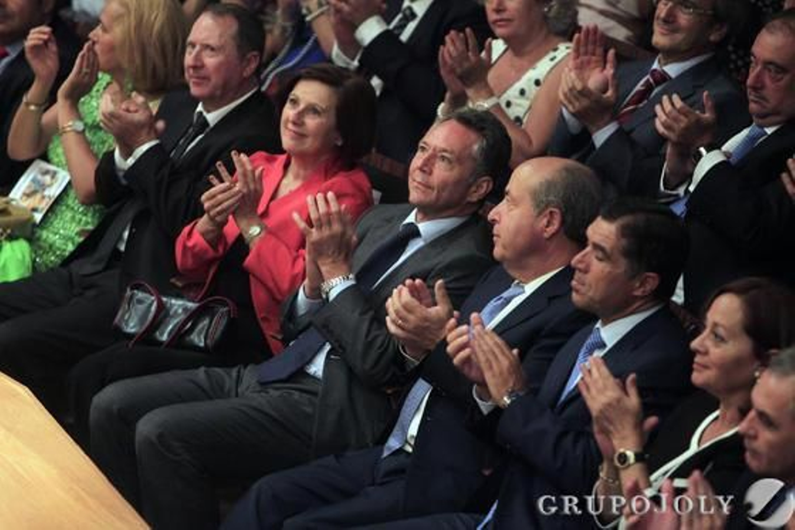 El presidente de Grupo Joly, junto a la consejera de Salud, el alcalde y el presidente del TSJA.

Foto: Pepe Villoslada-Lucia Rivas