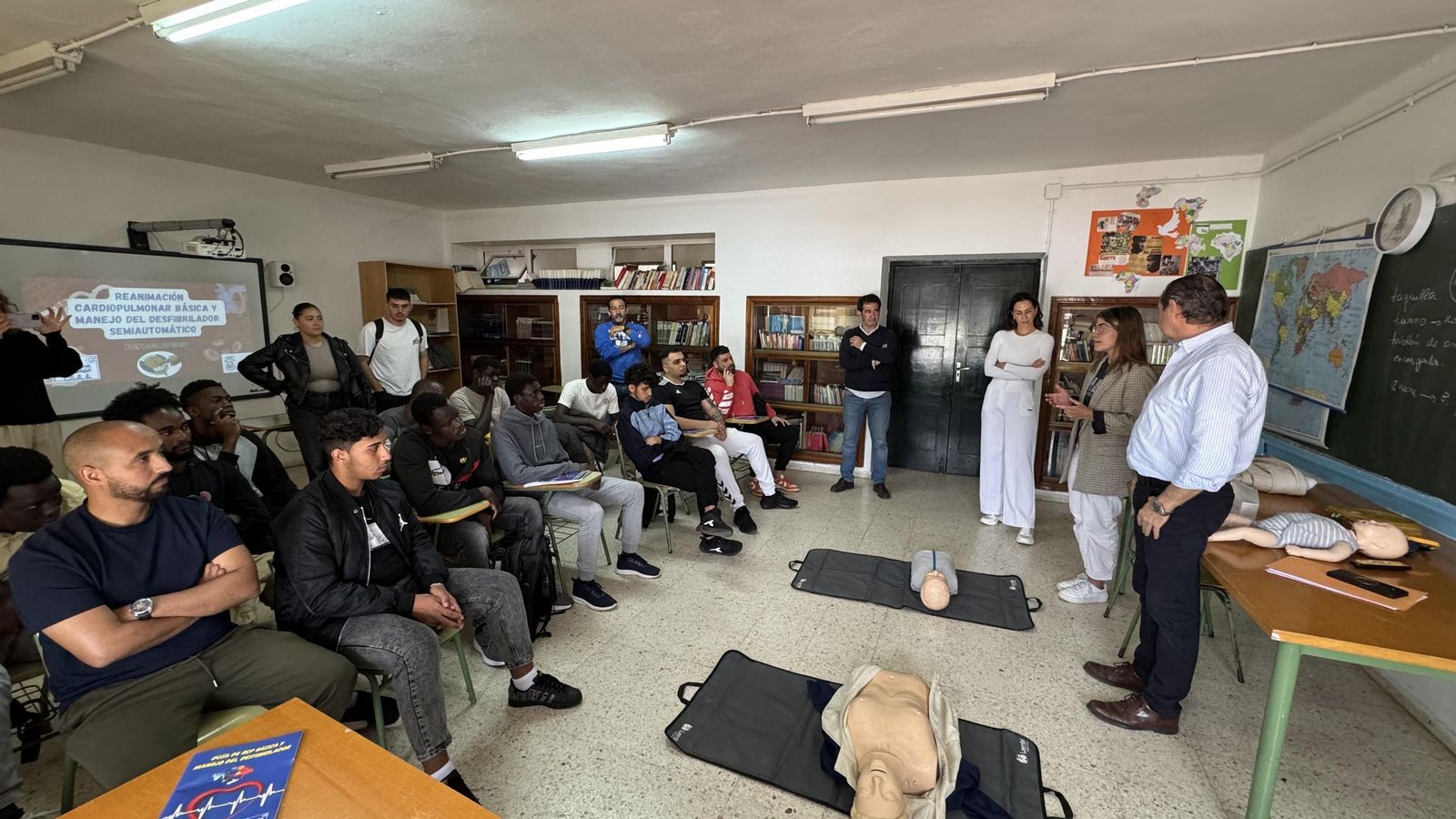 Uno de los talleres de reanimación cardiopulmonar impartido en Huelva.