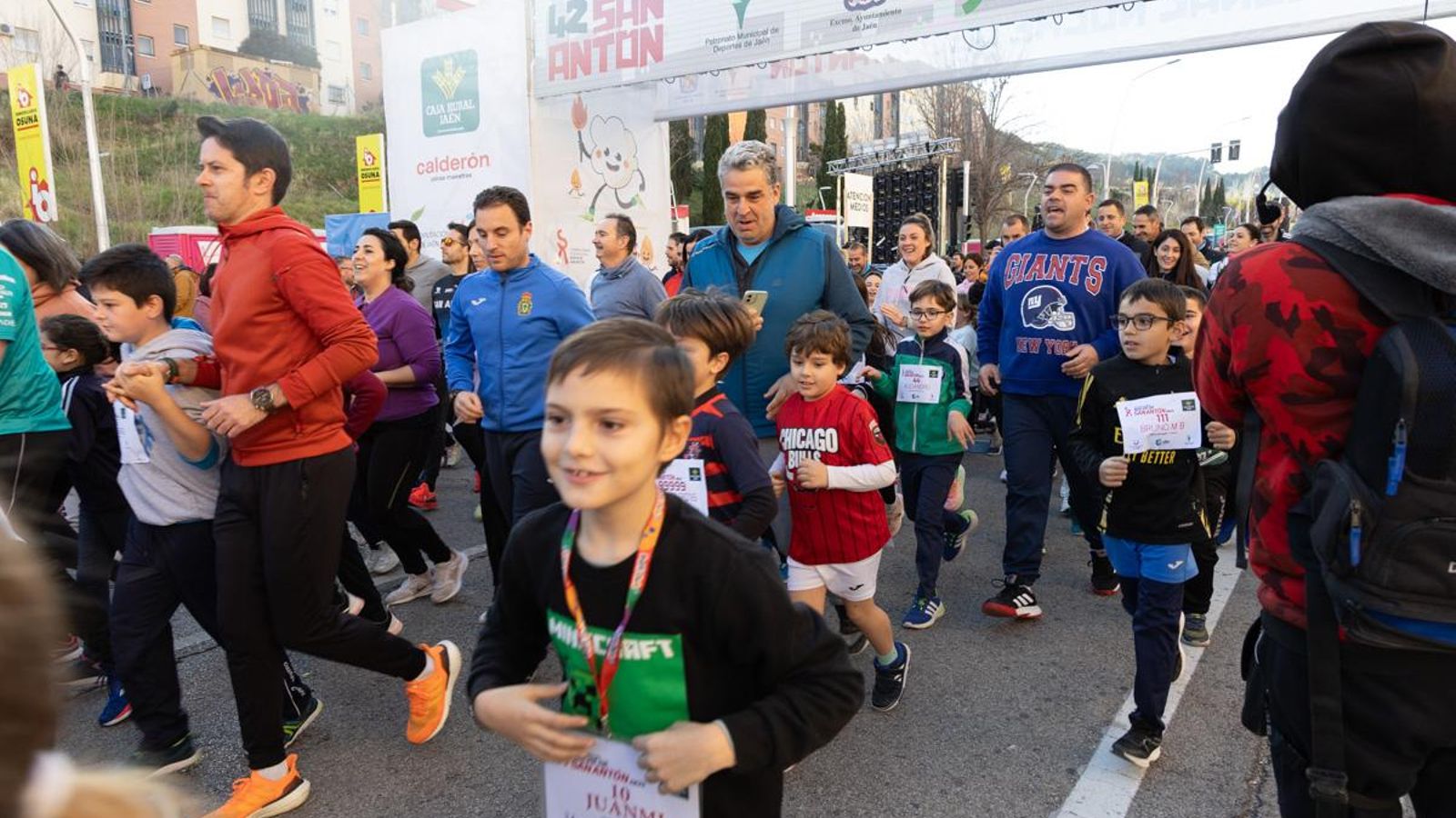 En imágenes: Los niños y niñas de los colegios de Jaén, protagonistas de la San Antón Escolar