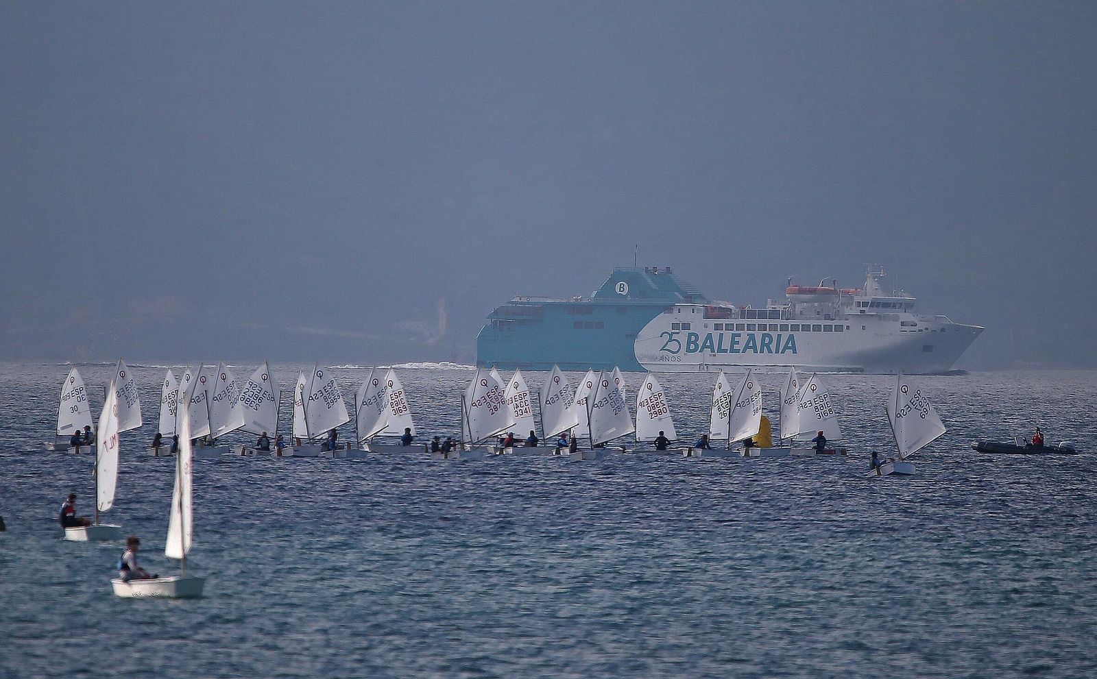 Fotos de la segunda jornada de la Copa de Andalucía de Óptimist en La Línea