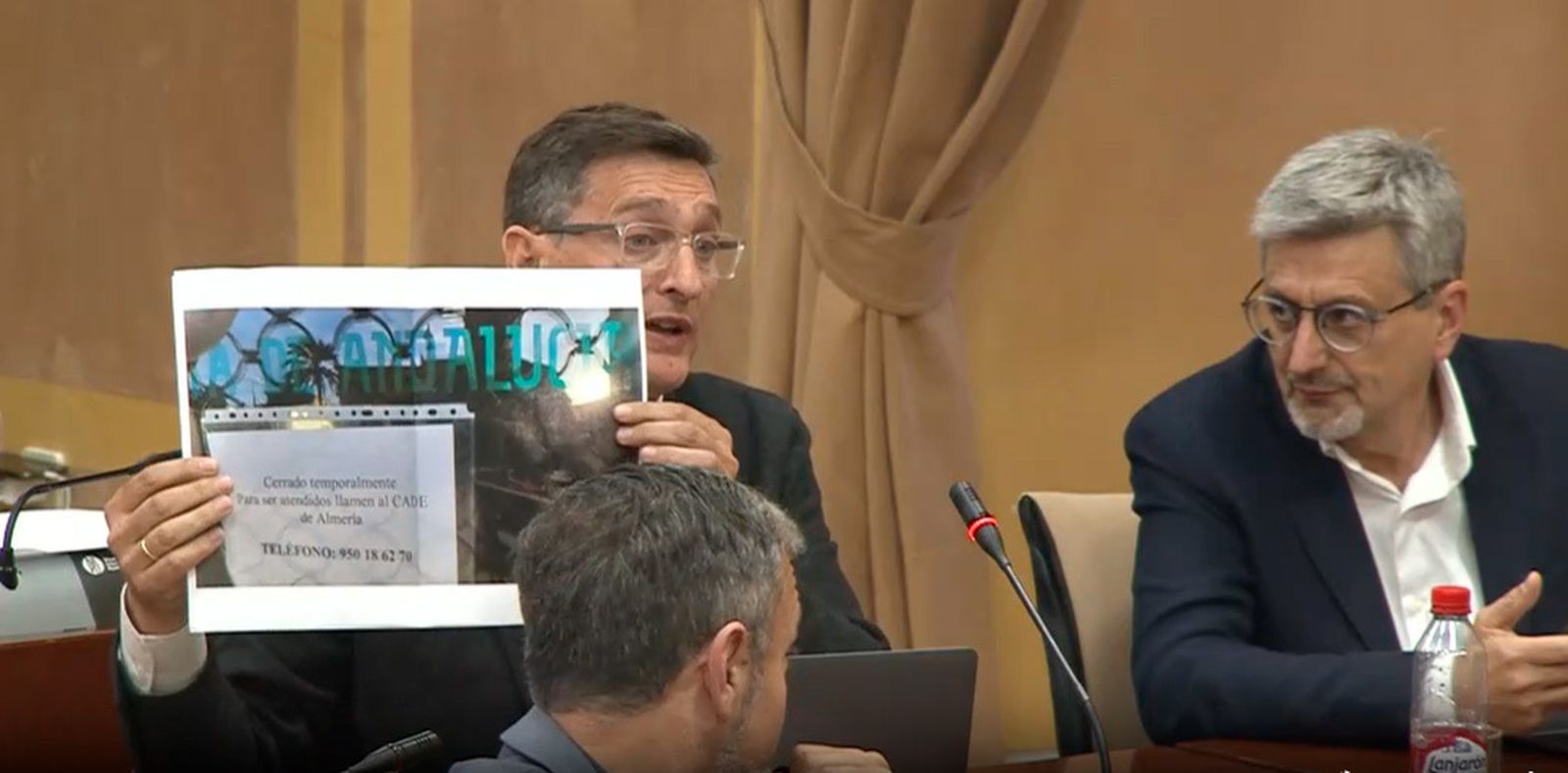 Sánchez Teruel durante su intervención esta tarde en el Parlamento.