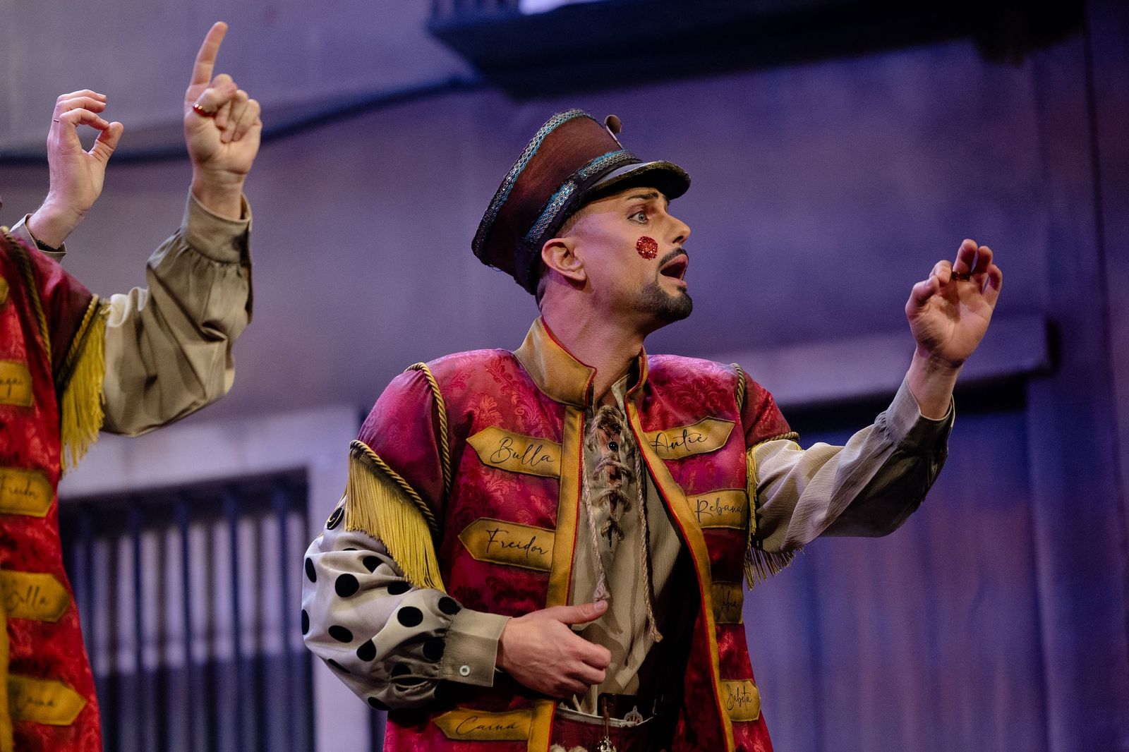 Búscate entre las mejores imágenes de la primera sesión de cuartos del COAC 2026