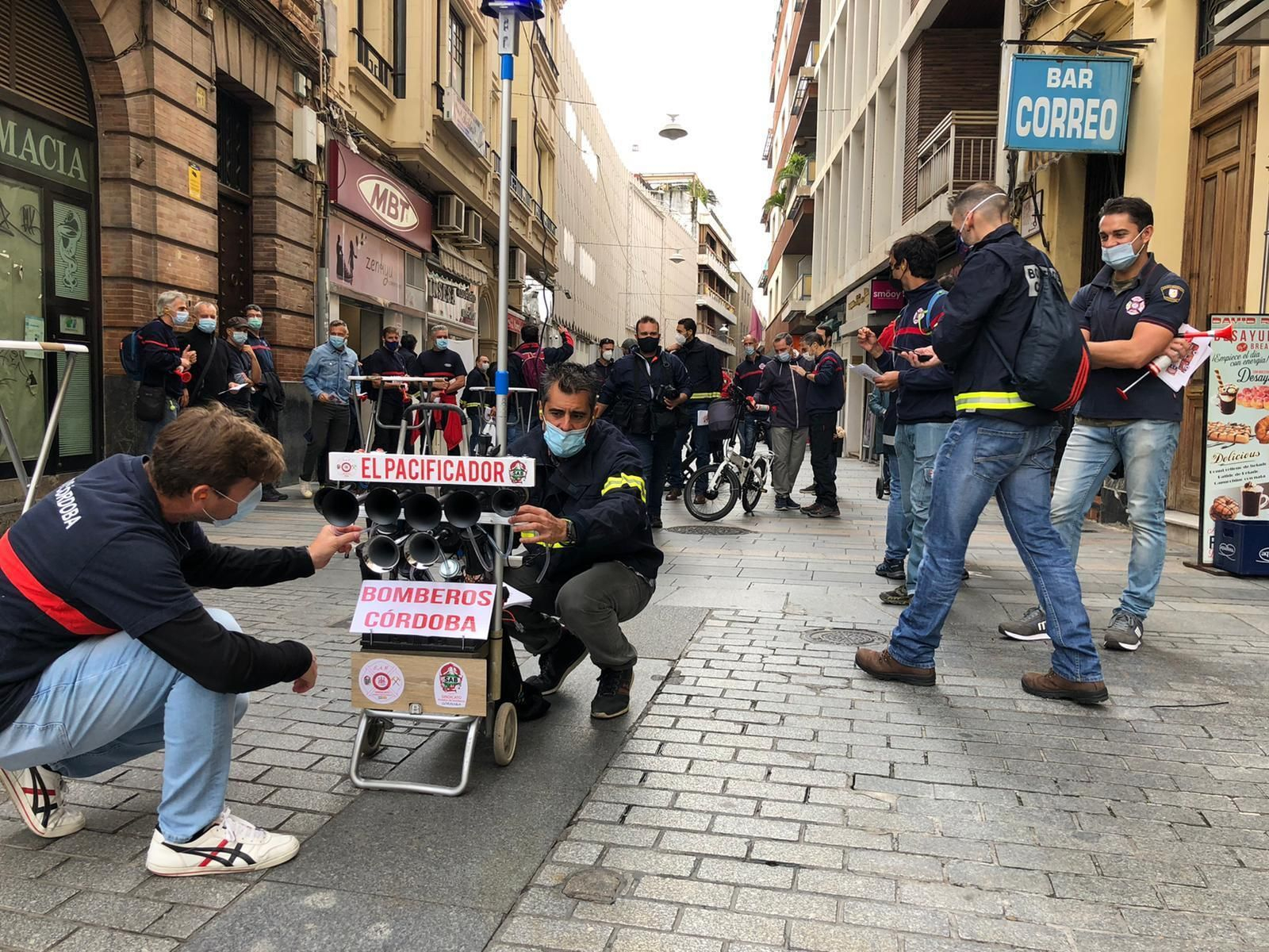 Un momento de la protesta celebrada en la calle Jesús y María.