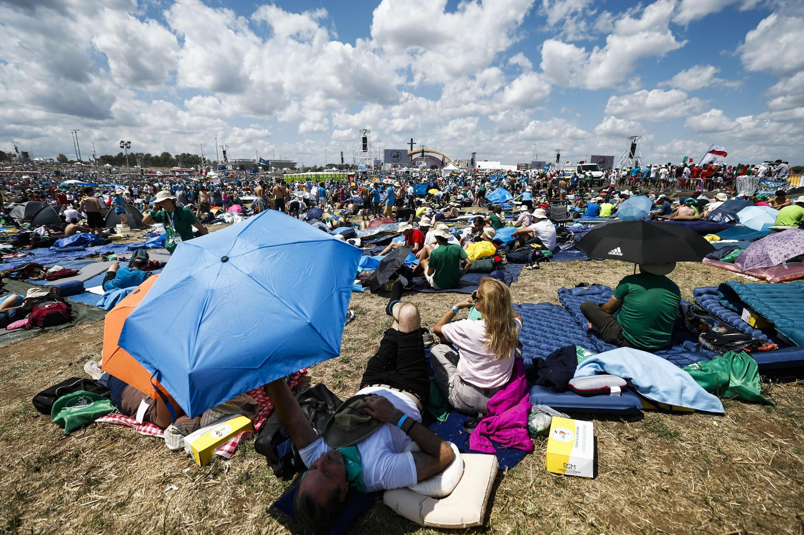 Pope Leo XIV celebrat (14126316).jpg