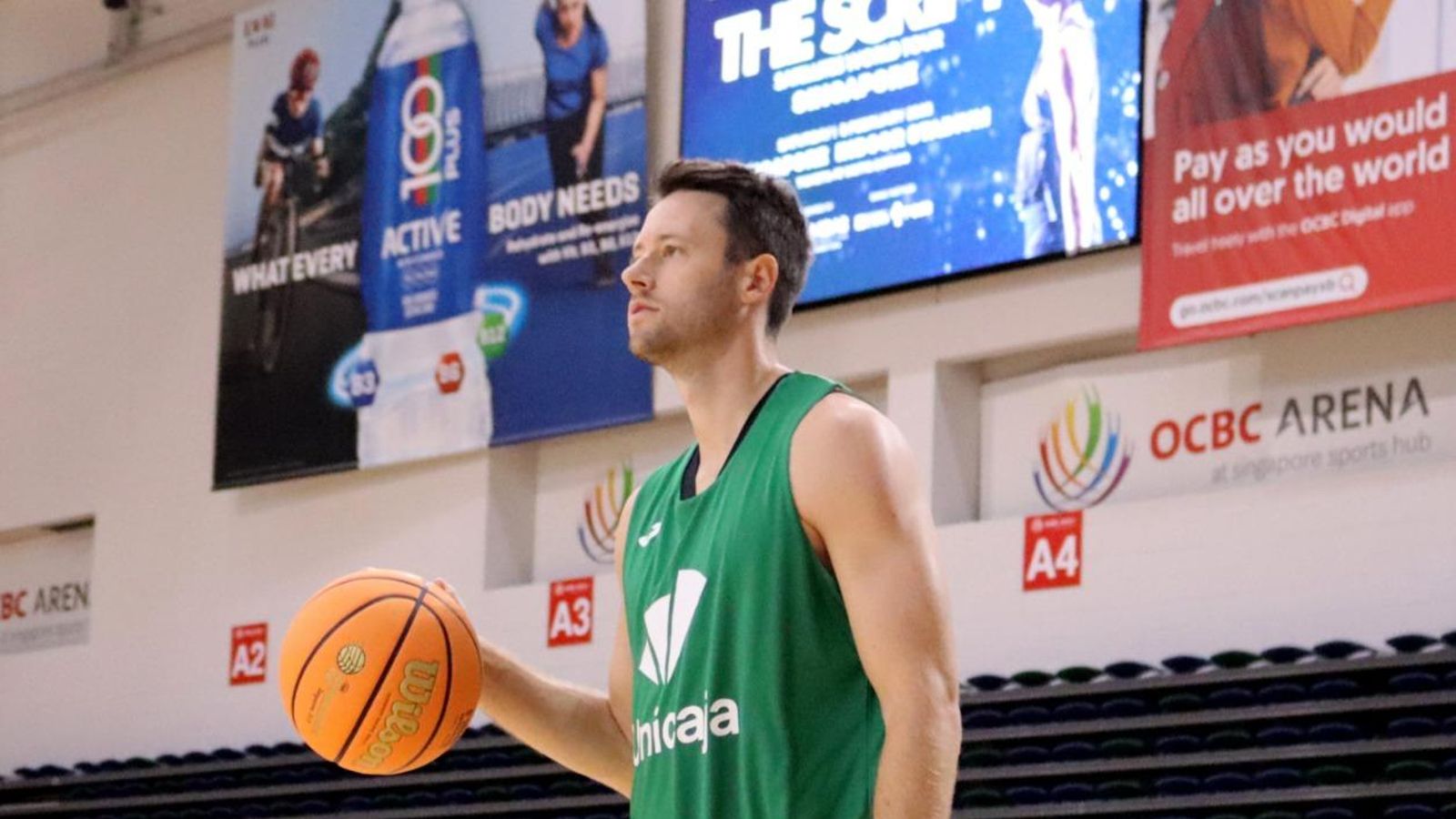 El Unicaja toma contacto con la pista en Singapur