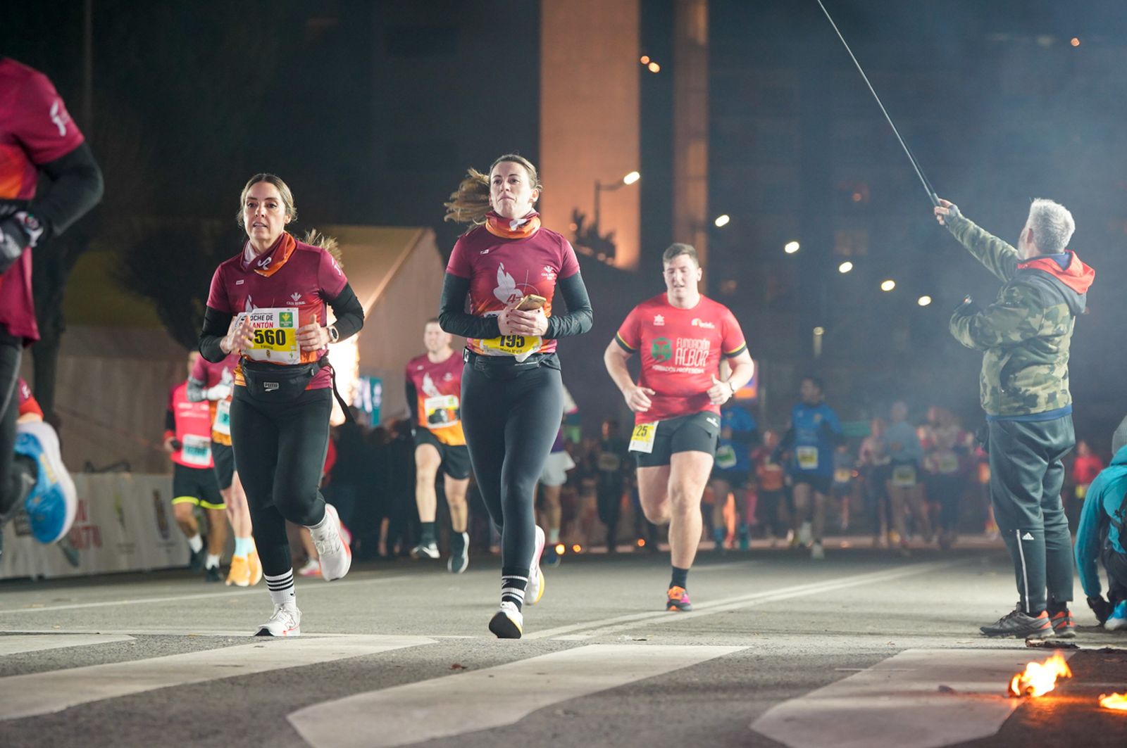 En imágenes: búscate en tu llegada a meta de la Carrera de San Antón 2026 (12)