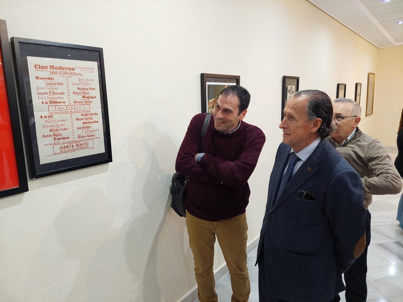 El alcalde fue el encargado de inaugurar esta muestra.