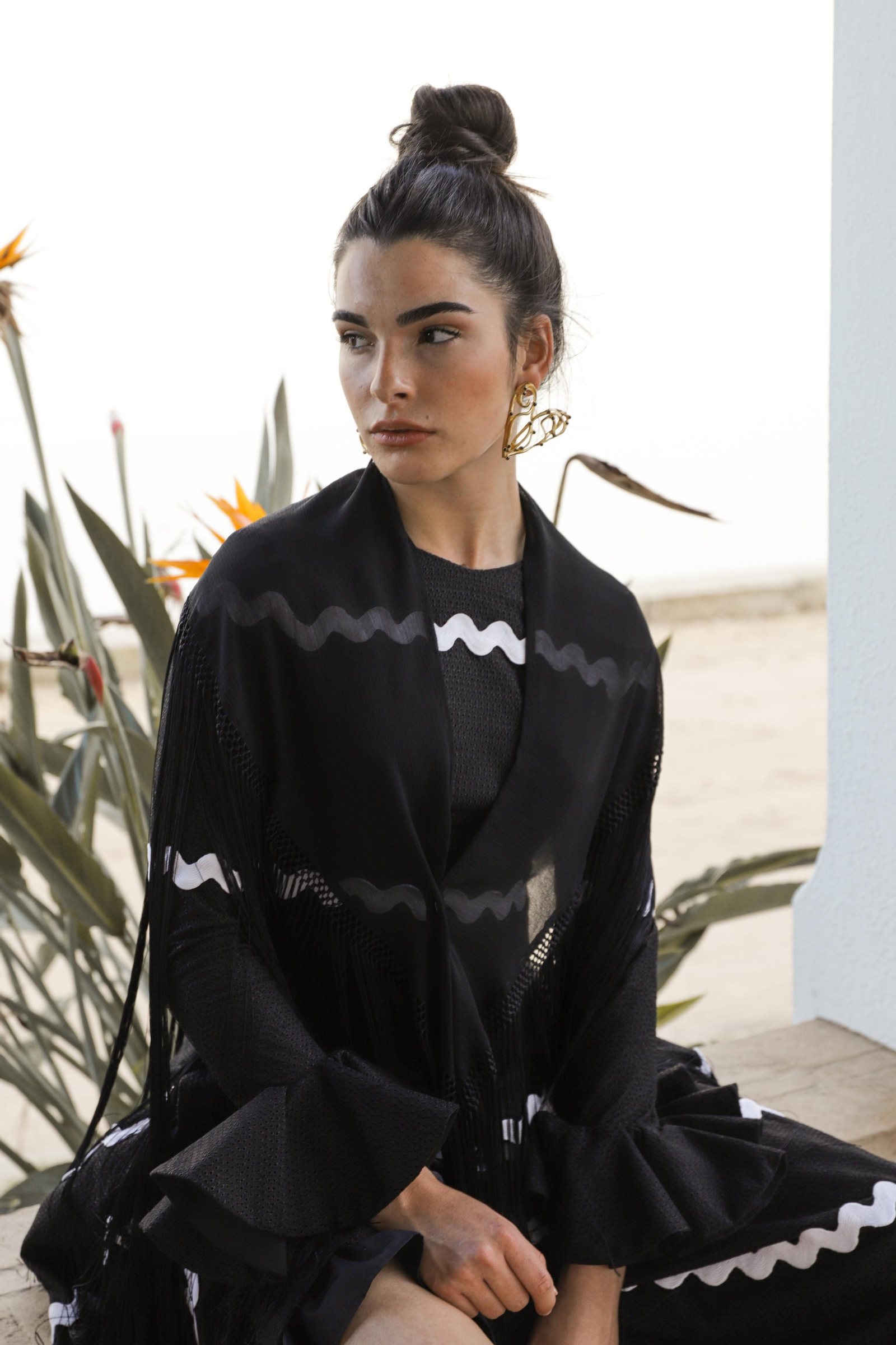 El Rocío 2023: Así es la nueva colección de moda flamenca de Gil Ortiz