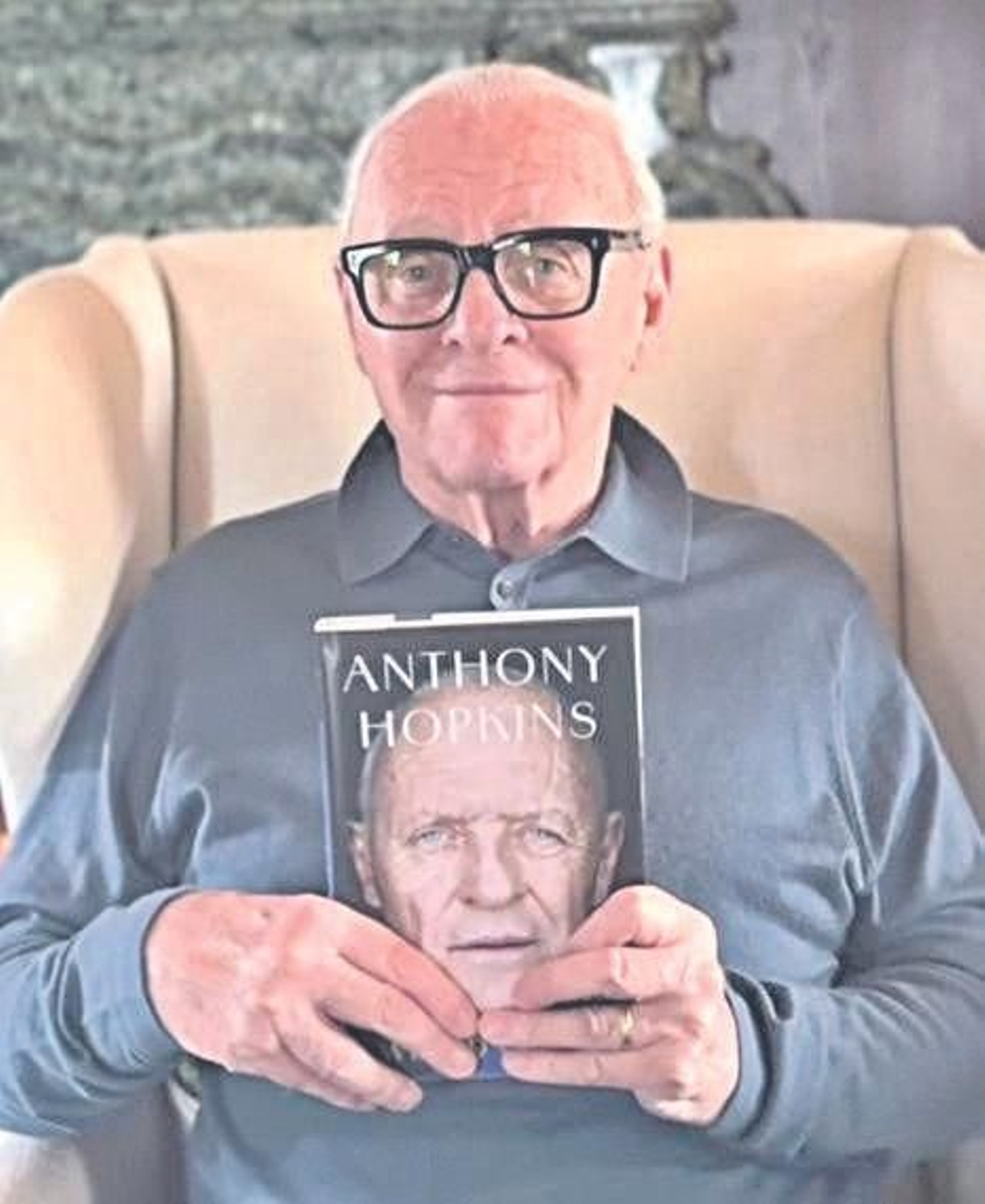 Muchas gracias por todo, sir Anthony