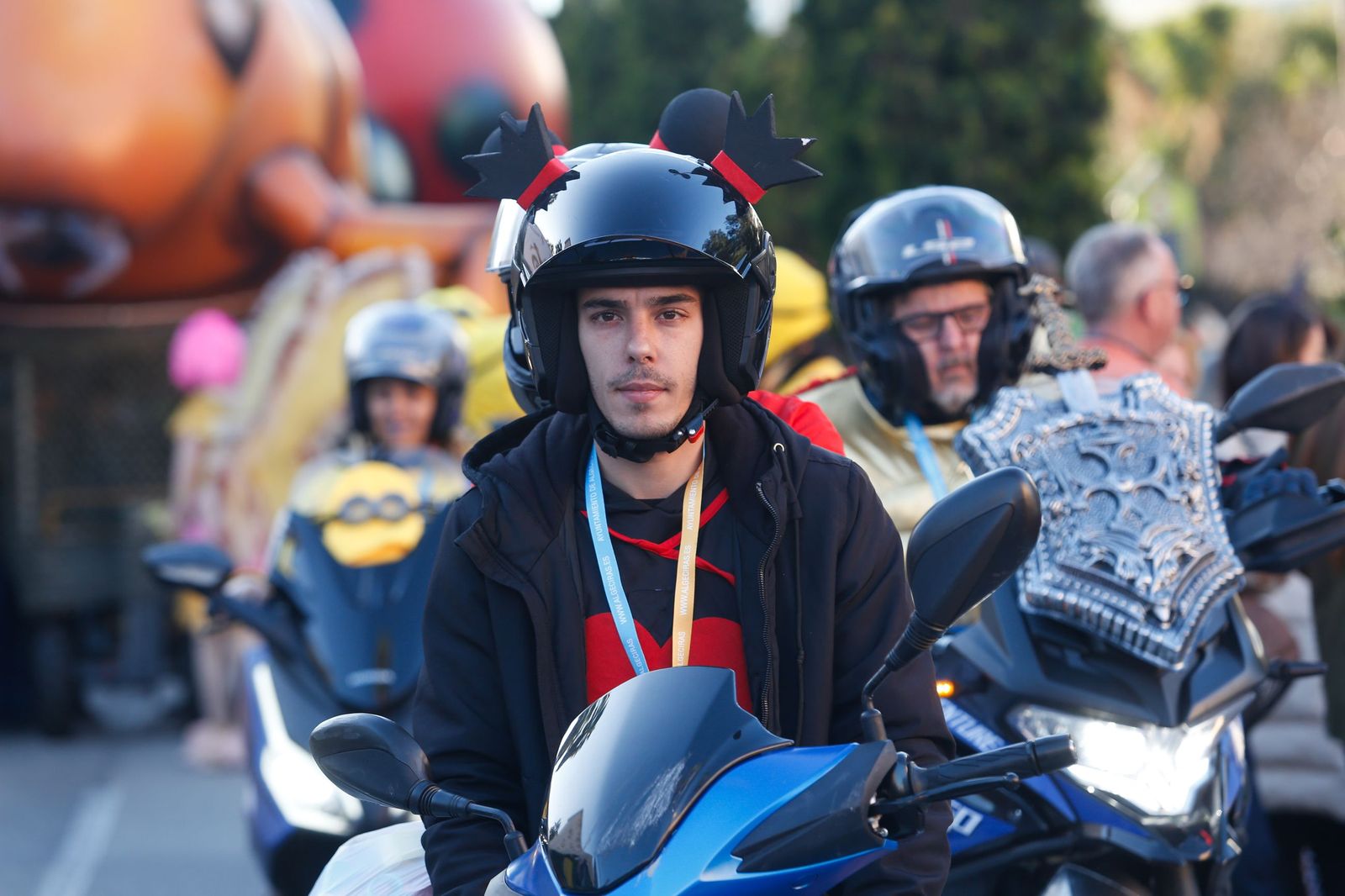 Búscate en las fotos de la cabalgata del Carnaval de Algeciras 2026