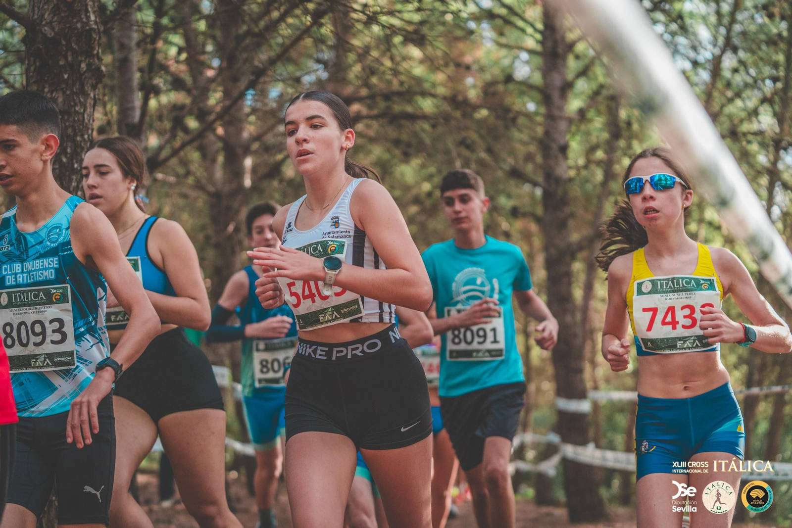 Búscate en las fotos del Cross de Itálica 2025 | 6