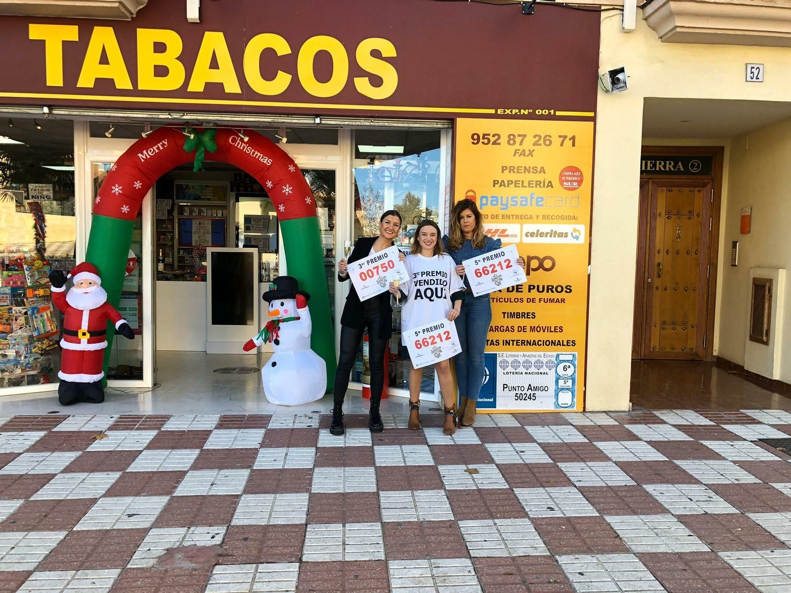 Las fotos de los premios de la Lotería de Navidad en Málaga