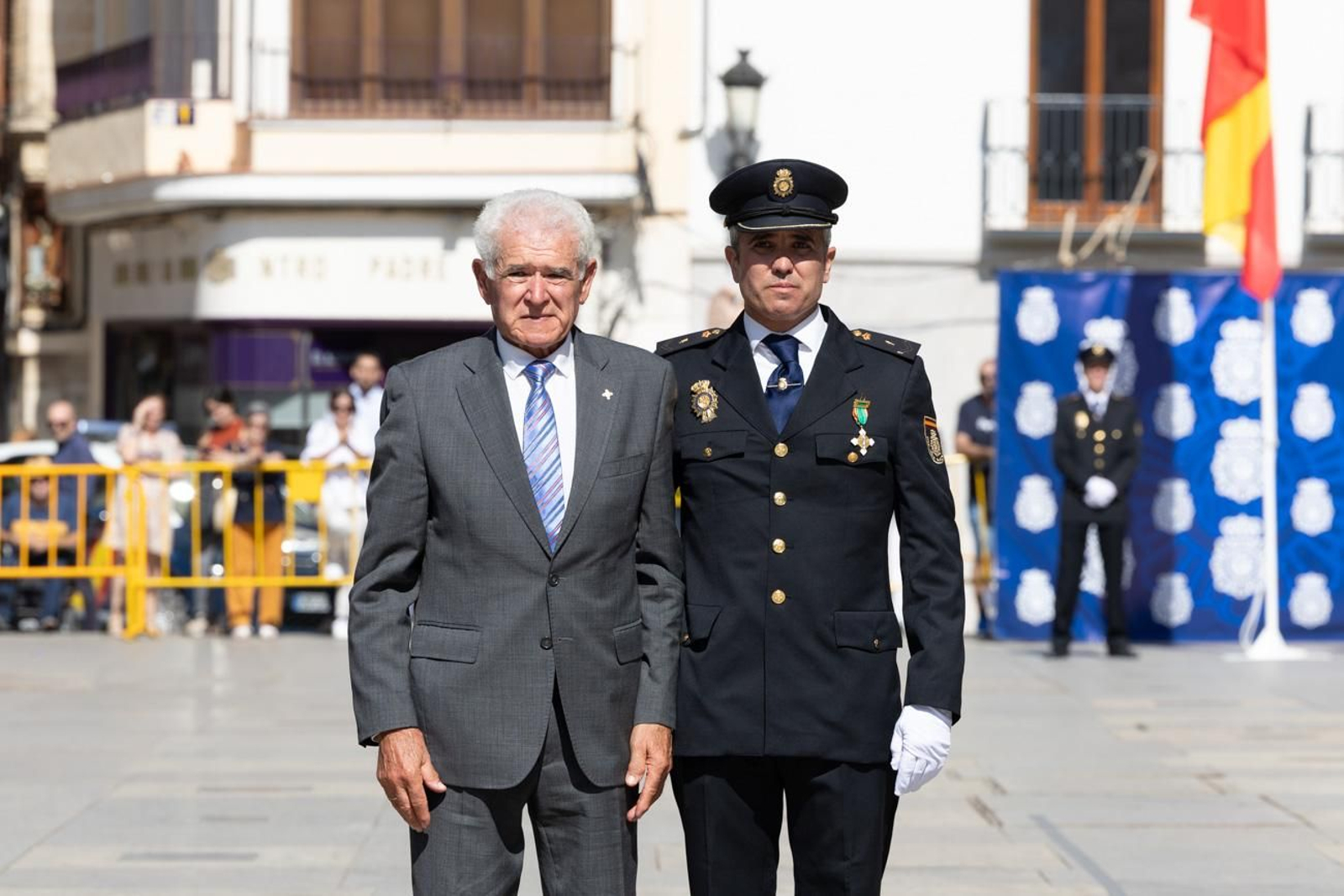 Acto por el día de la Policía Nacional, con motivo de la festividad los Santos Ángeles Custodios