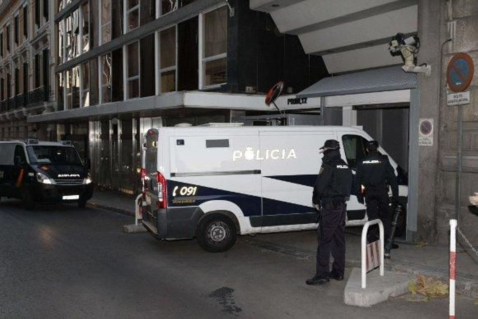 El juez impone a Ángel de Cabo una fianza de 50 millones de euros y a Díaz Ferrán una de 30 millones