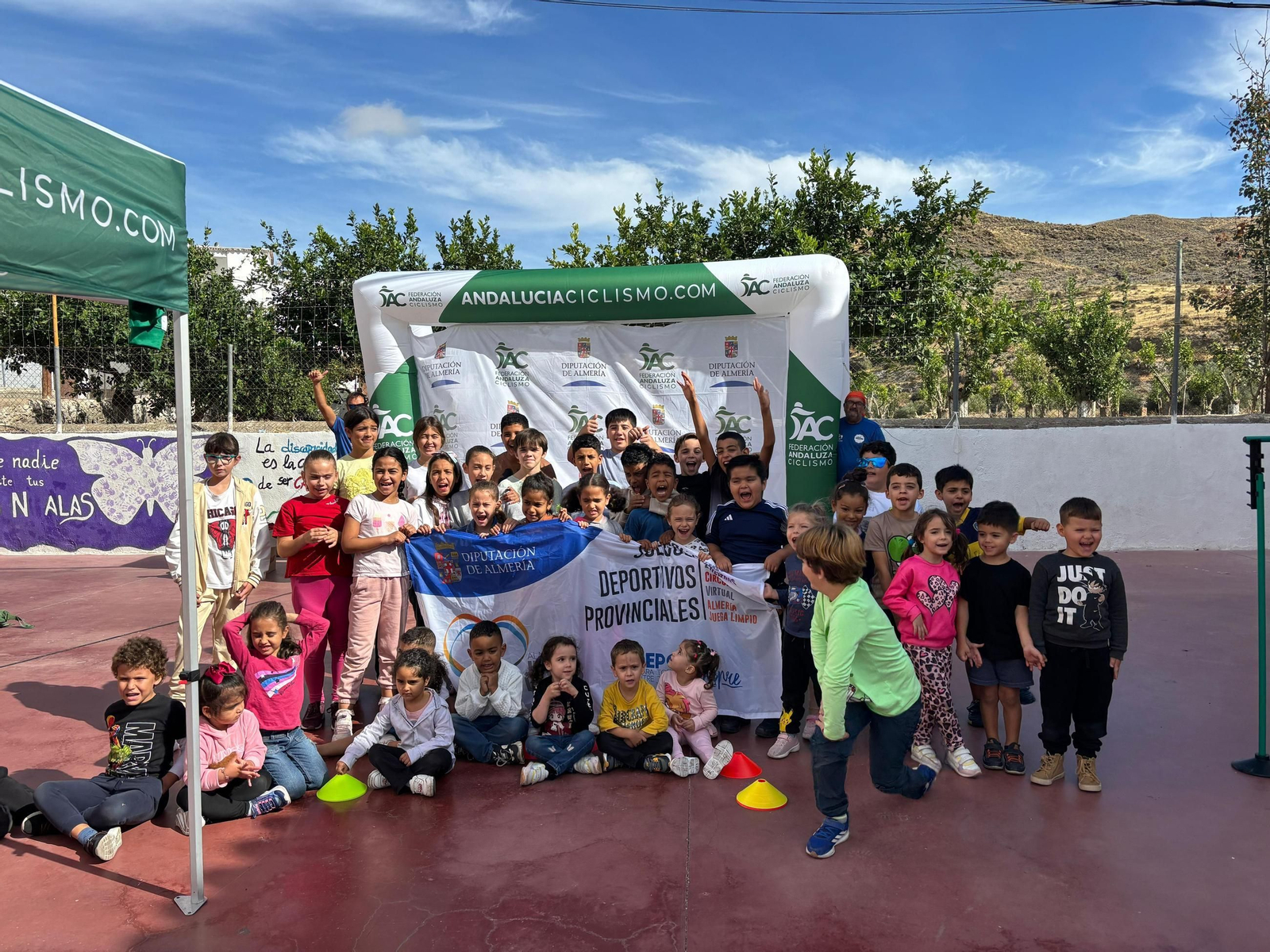 Foto grupal del alumnado del CPR Tres Villas-Nacimiento participante en la actividad.