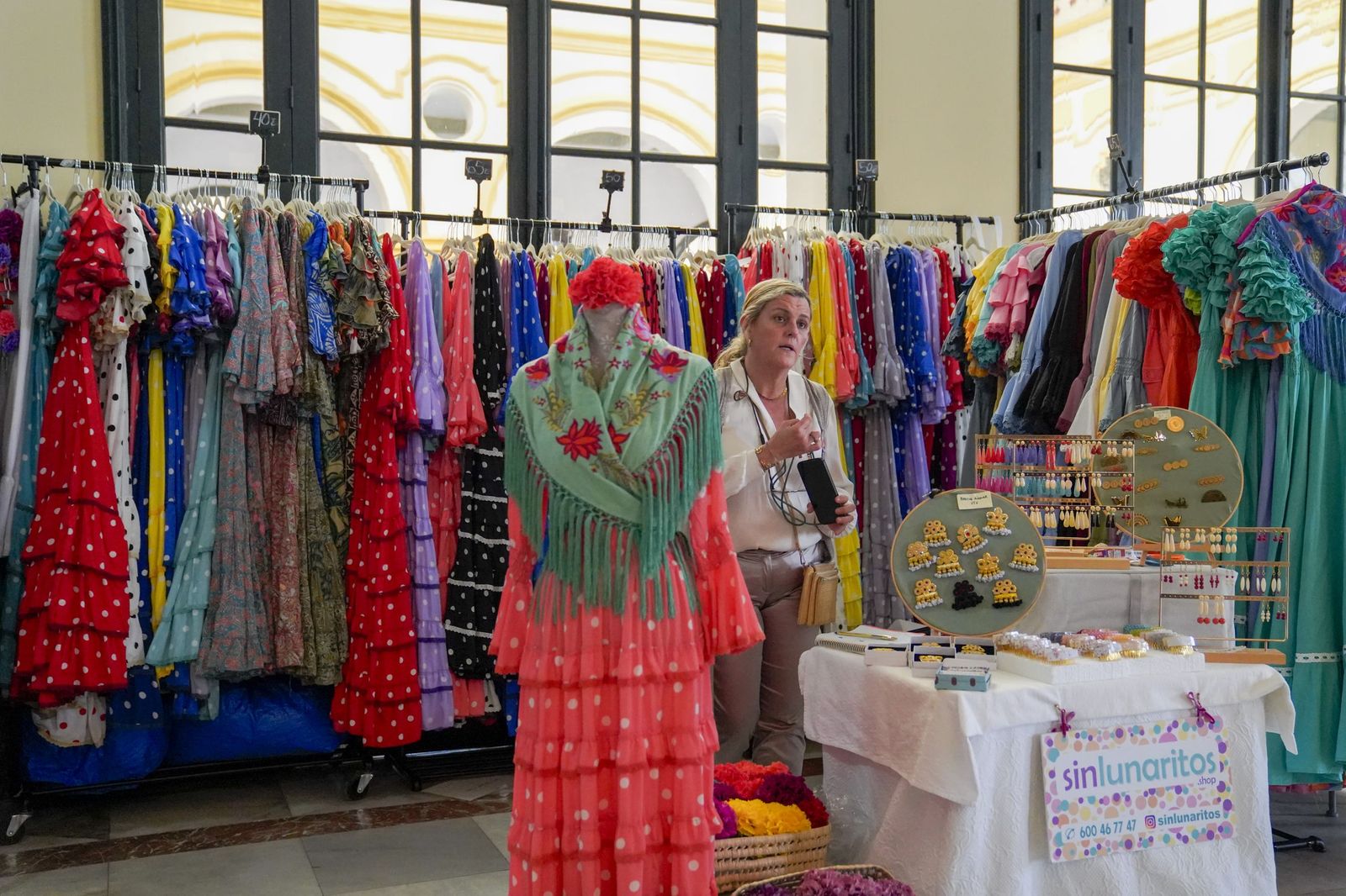 Las fotos del Rastrillo Nuevo Fututo en el Casino de la Exposición