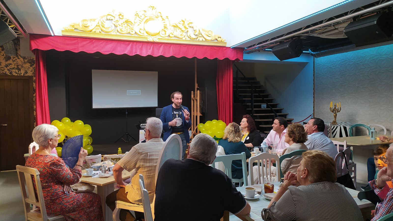 David López, candidata de Constitucionalistas (Cns), durante el acto de presentación de su candidatura y de su programa en San Fernando.