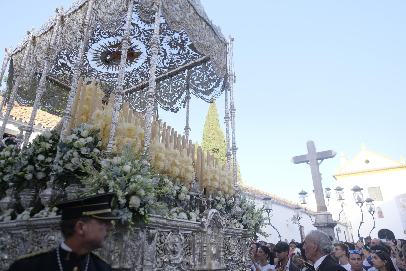 El traslado de la Virgen de la Paz y Esperanza de Córdoba, en imágenes