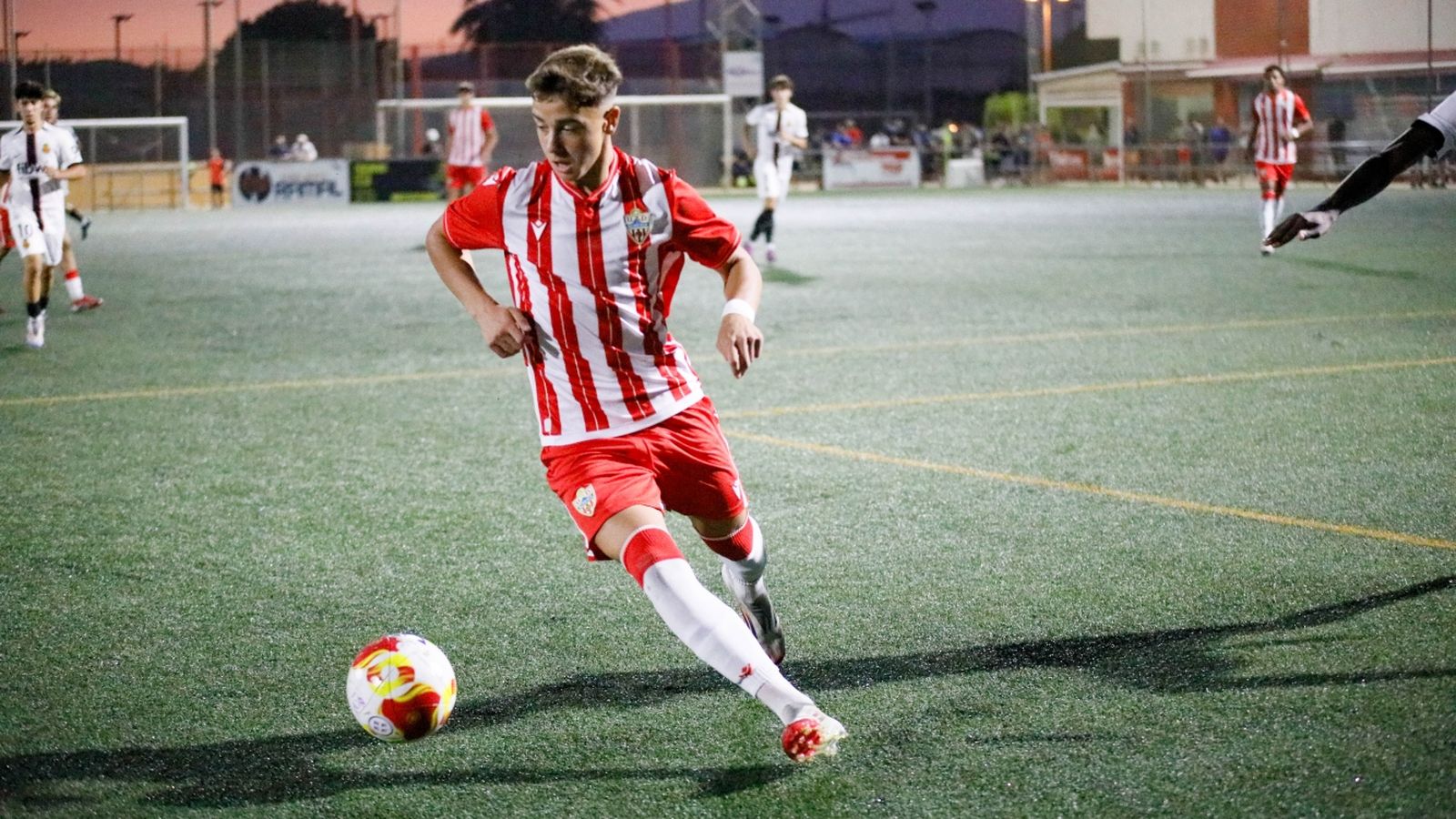 El equipo almeriense empató en su duelo ante el Maracena en esta jornada intersemanal.