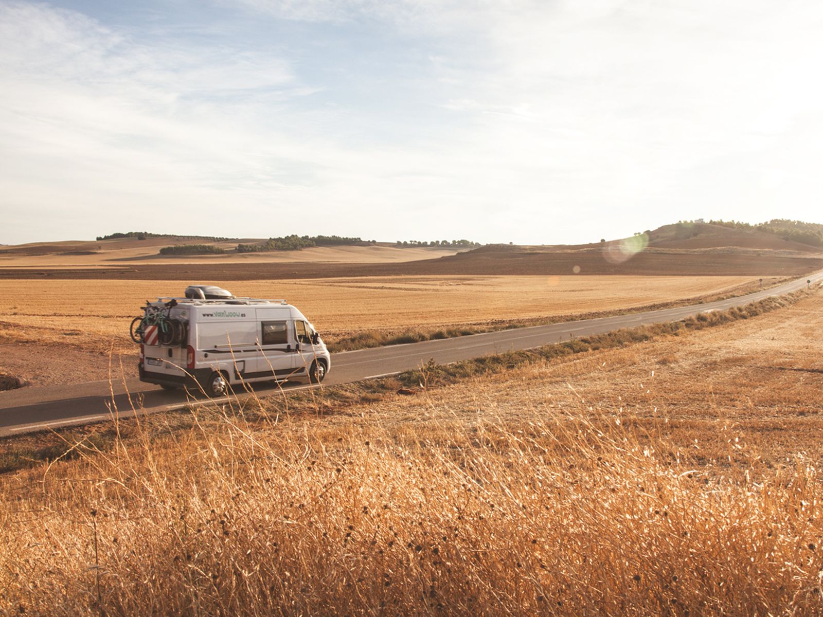 Vanwoow conecta a los caravanistas con los micropueblos.