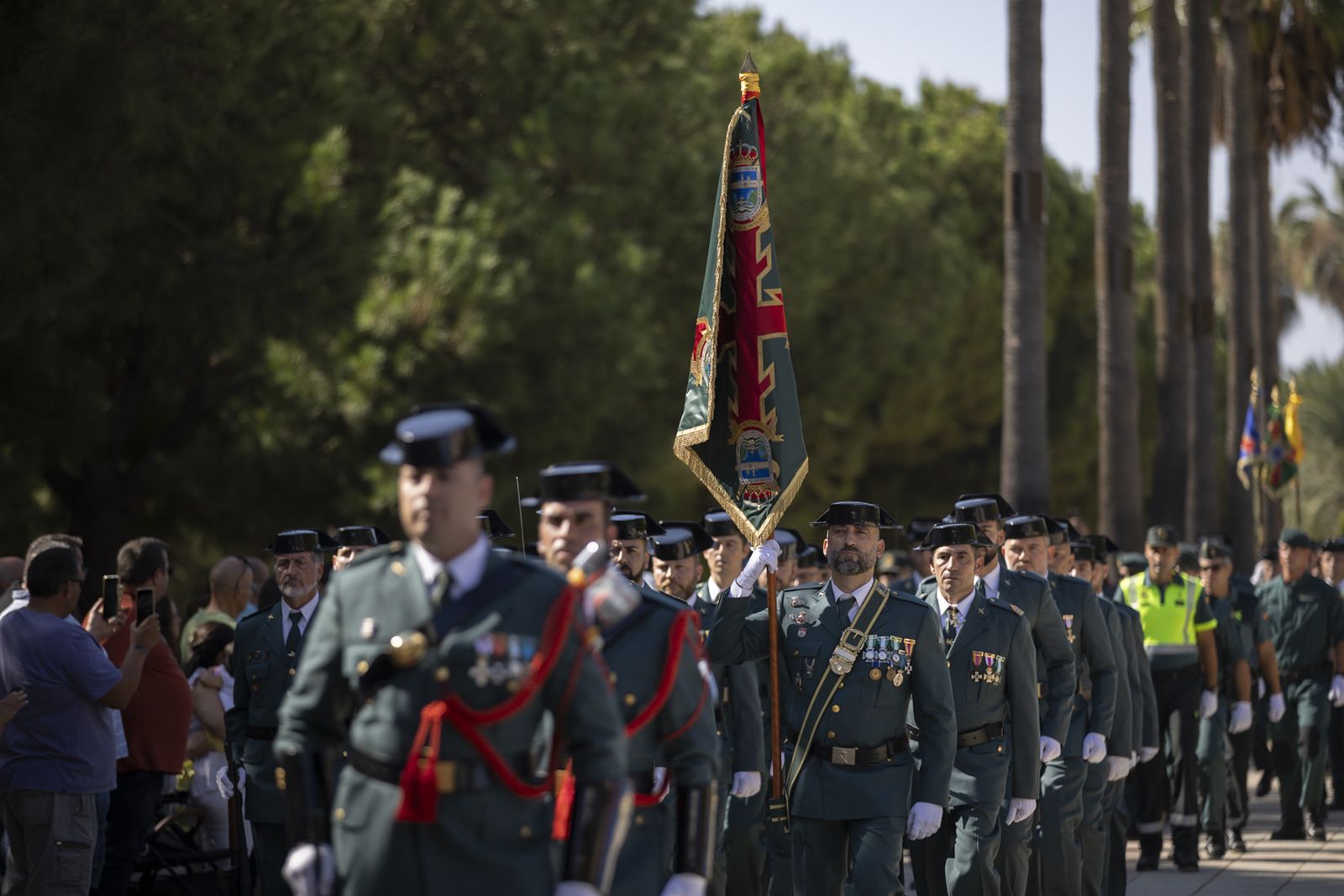 Imágenes de los actos de celebración de la festividad de la patrona de la Guardia Civil, la Virgen del Pilar.