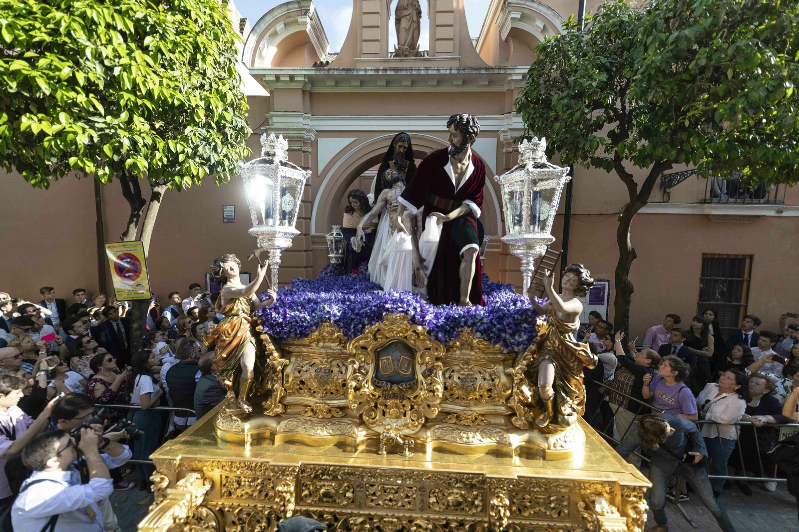 Las fotografías de la Hermandad de Santa Marta