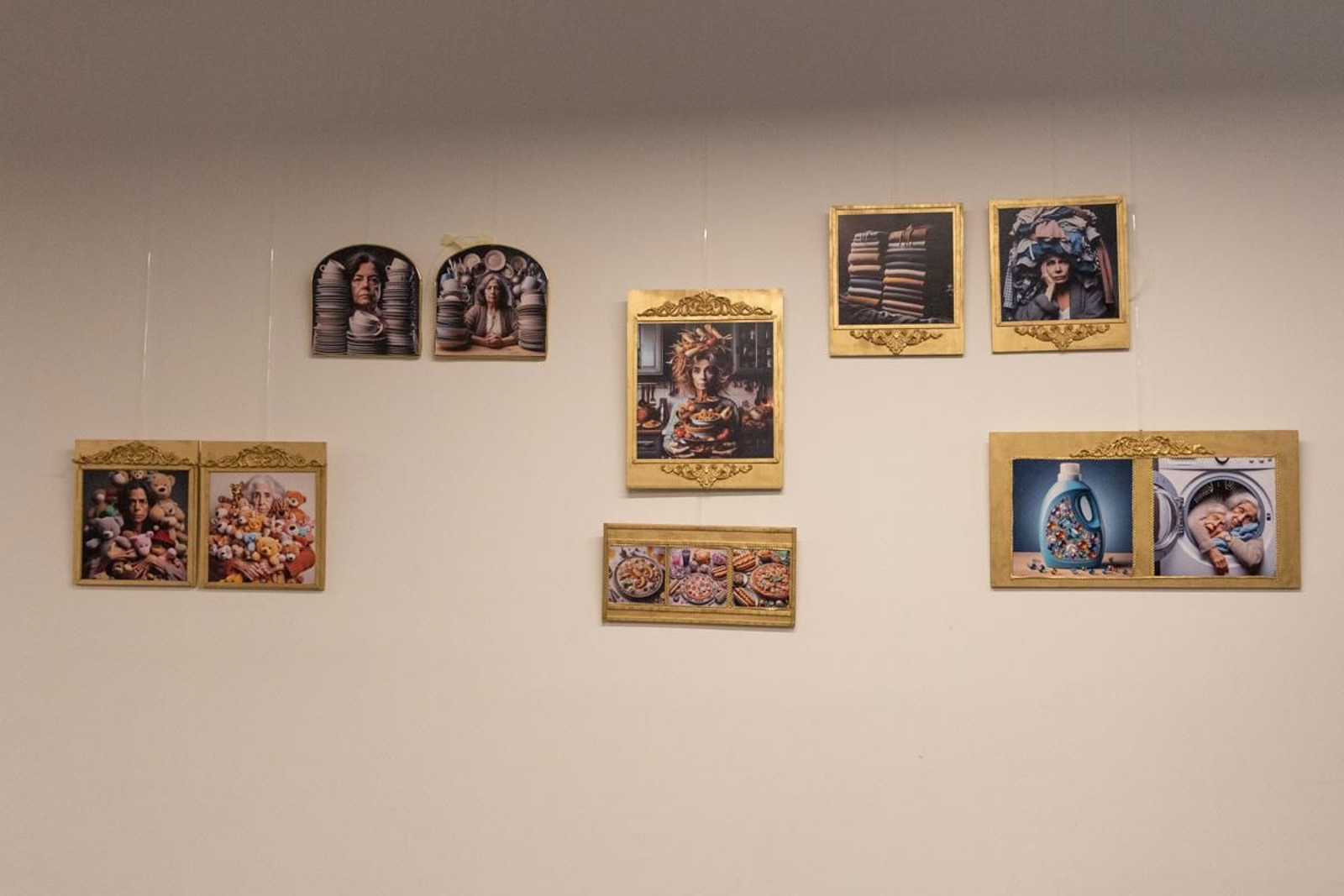 La Inteligencia Artificial, una heramienta clave para interactuar con la exposición 'Martirios Domésticos' de Esther Gámez La Inteligencia Artificial, una heramienta clave para interactuar con la exposición 'Martirios Domésticos' de Esther Gámez