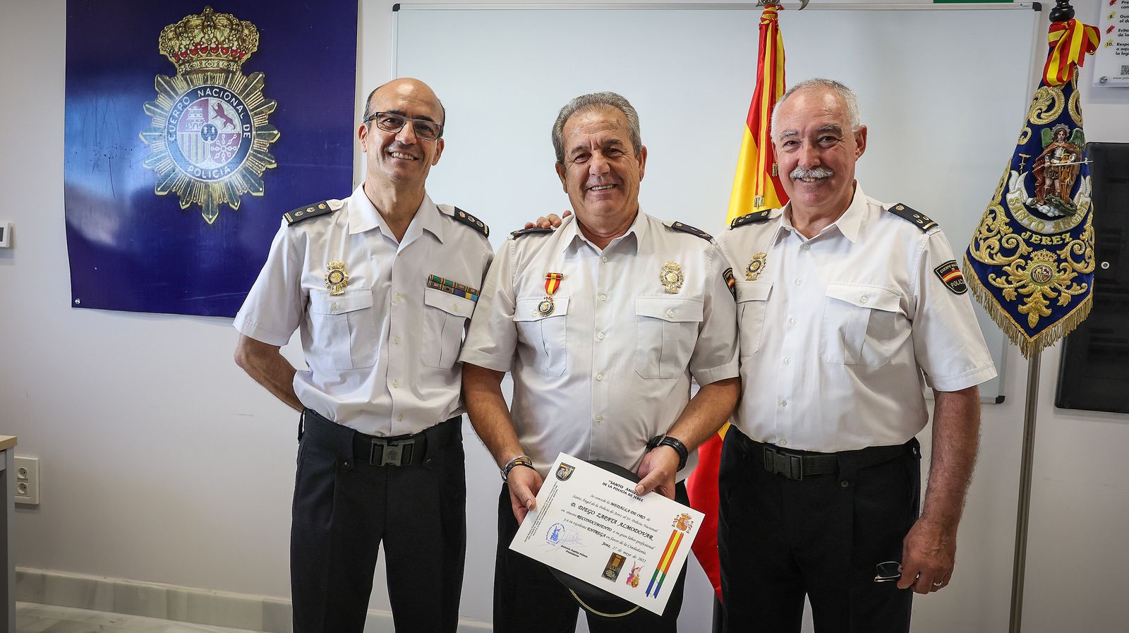 Imágenes de la entrega de las medallas de oro del Santo Ángel