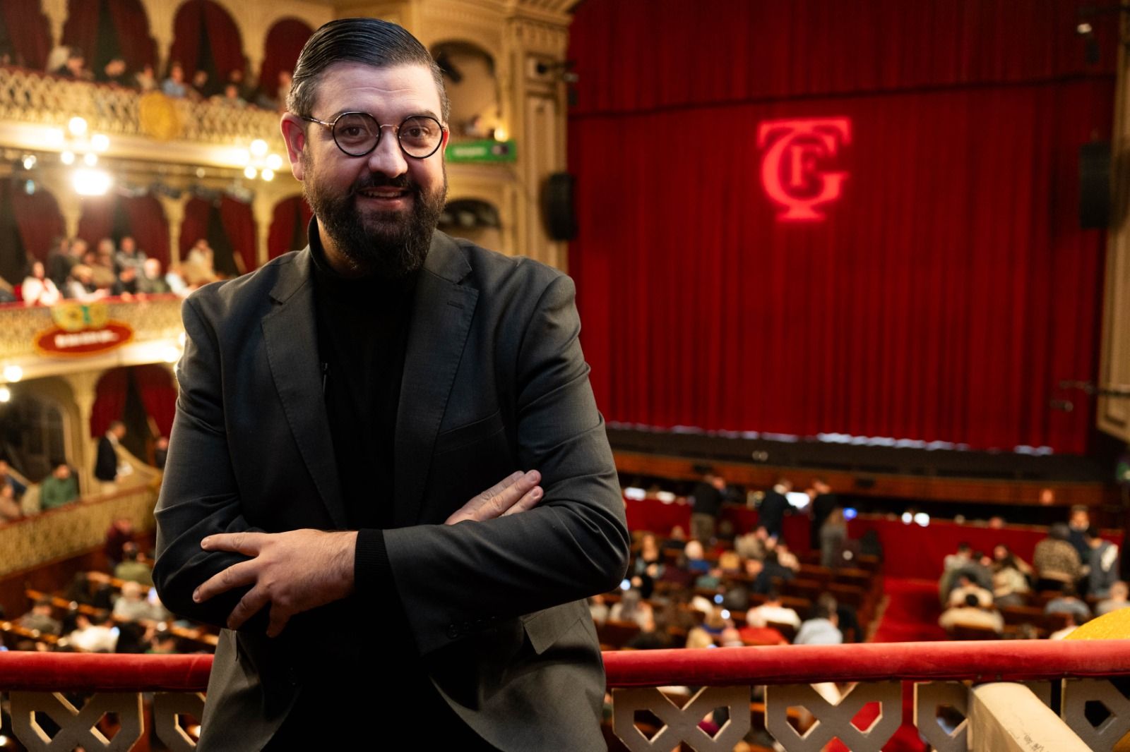 Manu Sánchez, pregonero del Carnaval de Cádiz 2026, en la primera preliminar del COAC 2026.