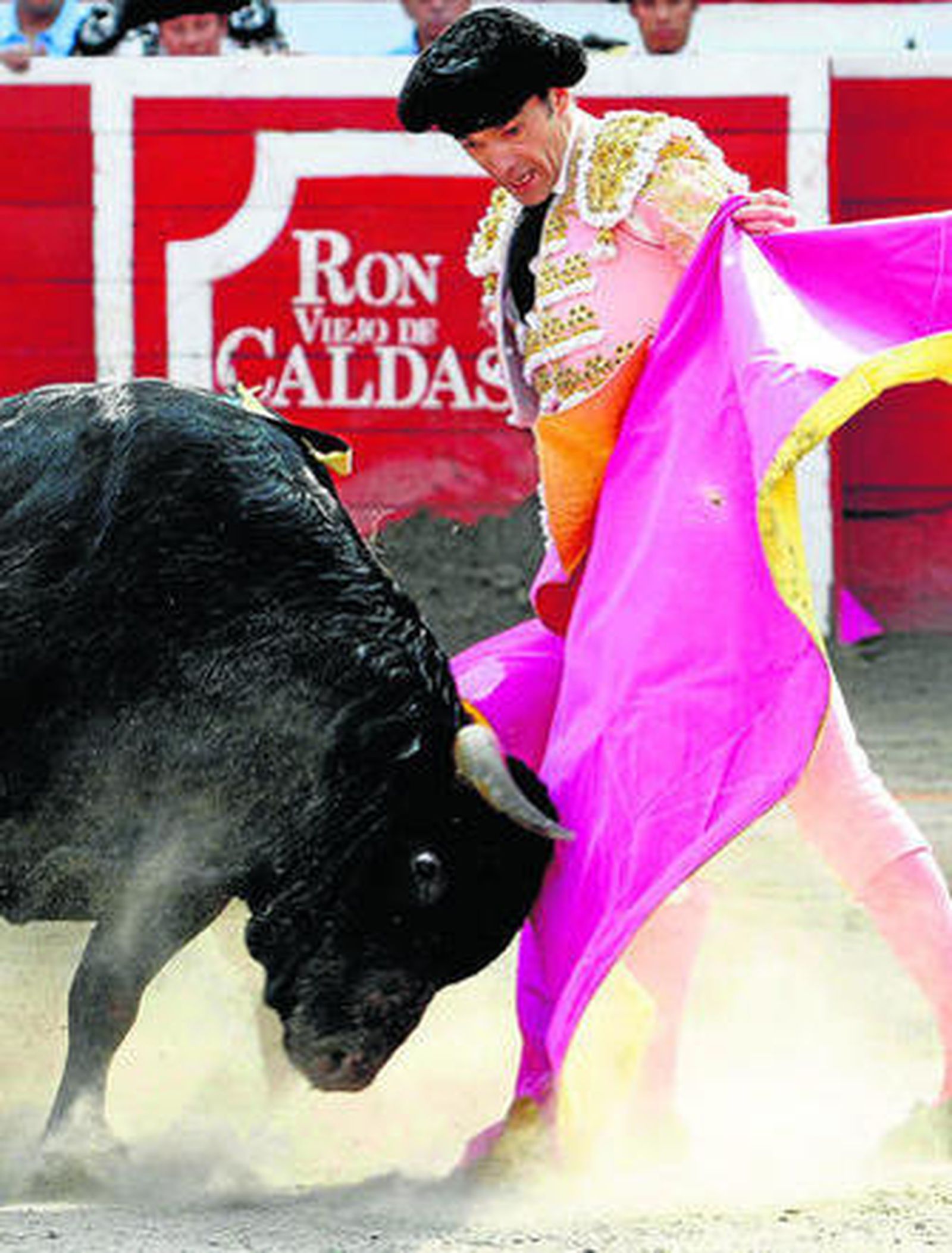 El saltereño El Cid, en un lance de recibo a la verónica.