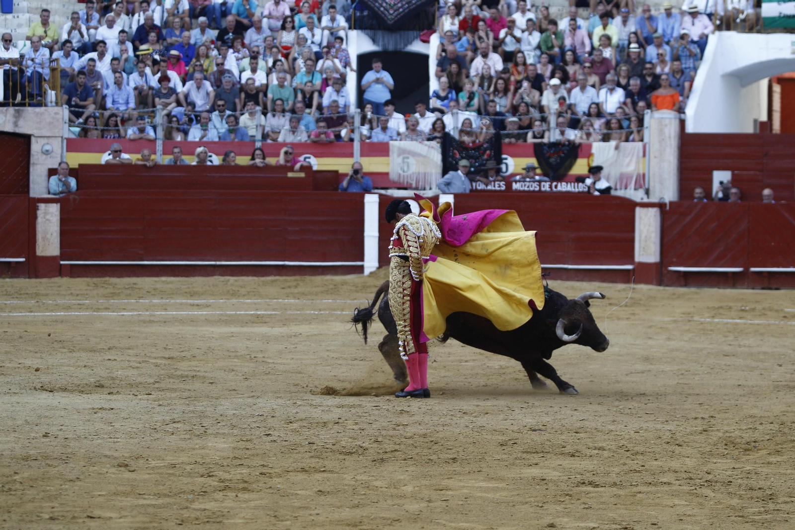 Las mejores imágenes de los toreros Fortes, Juan Ortega y David de Miranda en la Feria de Almería 2025