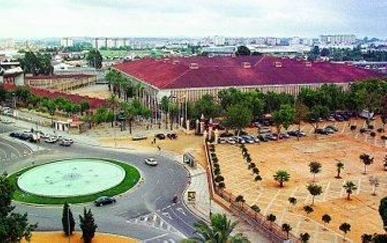 El palacio de congresos en Ifeca es papel mojado