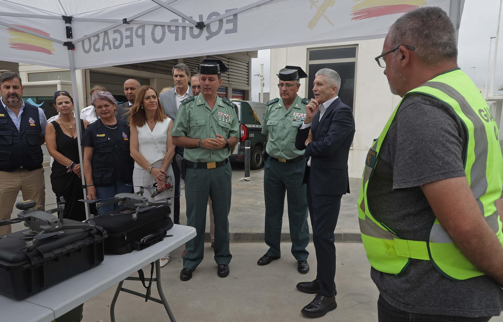 Fotos de la visita de Grande - Marlaska al dispositivo de la OPE en el Puerto de Tarifa