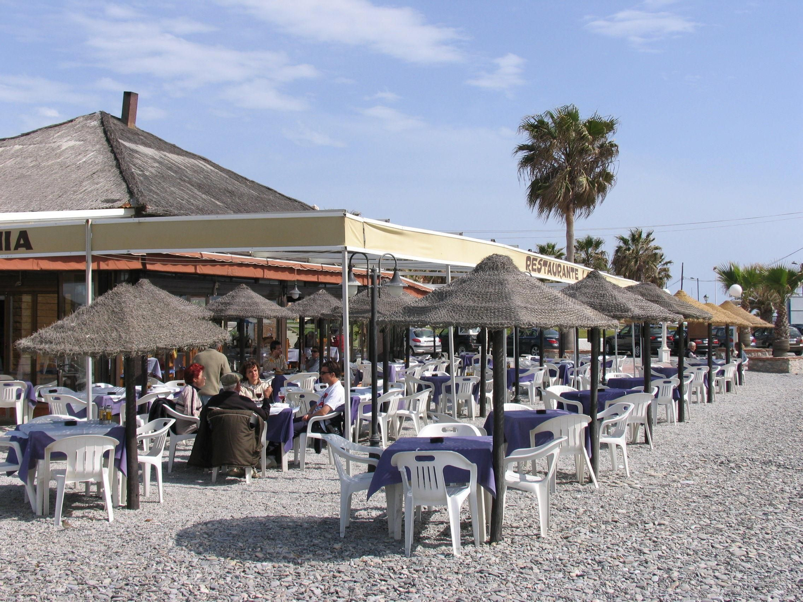 Imagen de archivo de un chiringuito en la Costa Tropical de Granada