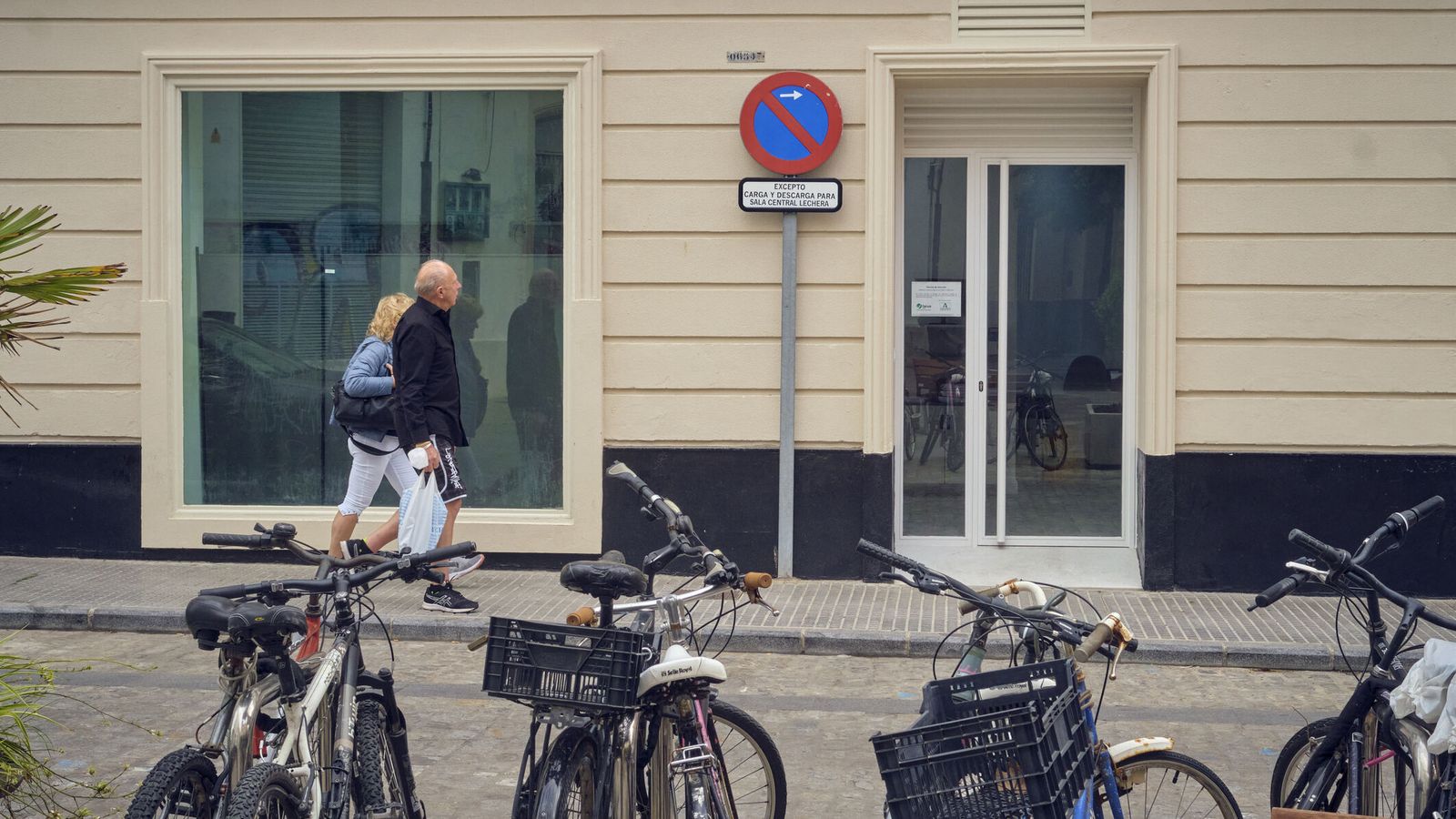 Sede de Facua en la plaza de Argüelles de Cádiz.