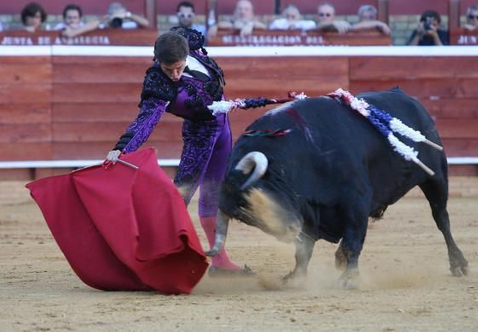 El Juli y Talavante se dan cita en la Merced en una tarde triunfal para ambos.

Foto: Espinola