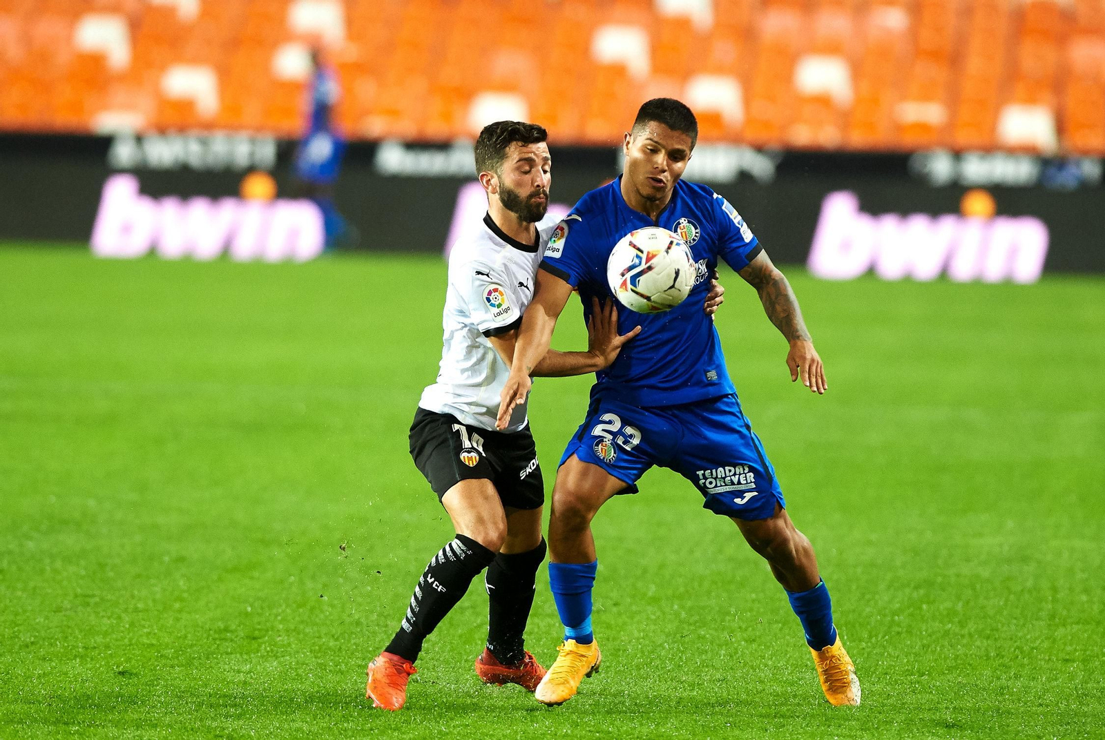 Las fotos de la carrera de Cucho Hernández