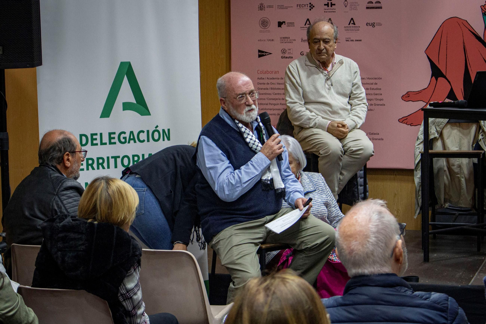 Paco Vigueras presenta 'Toma de Granada: crónica de una polémica' en la Feria del Libro de Granada