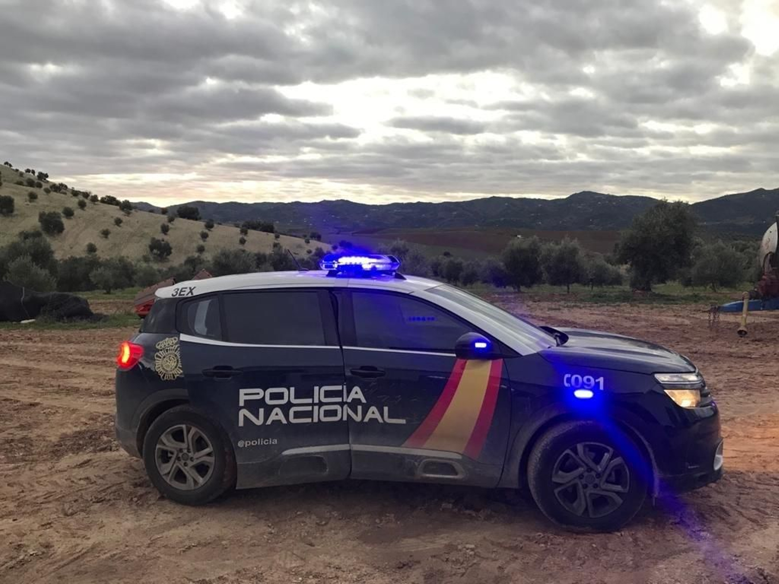 Un vehículo de la Policía Nacional de Antequera.