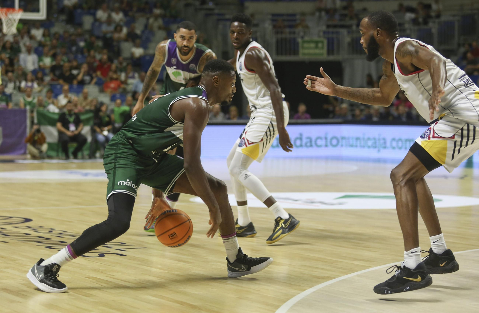 Melvin Ejim, sus cuatro años y seis títulos en Málaga