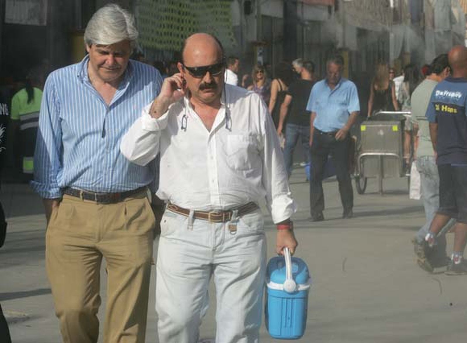 Los campogibraltareños acudieron el domingo a apurar las últimas horas de las fiestas mayores de la ciudad.

Foto: Jose Maria Quiñones