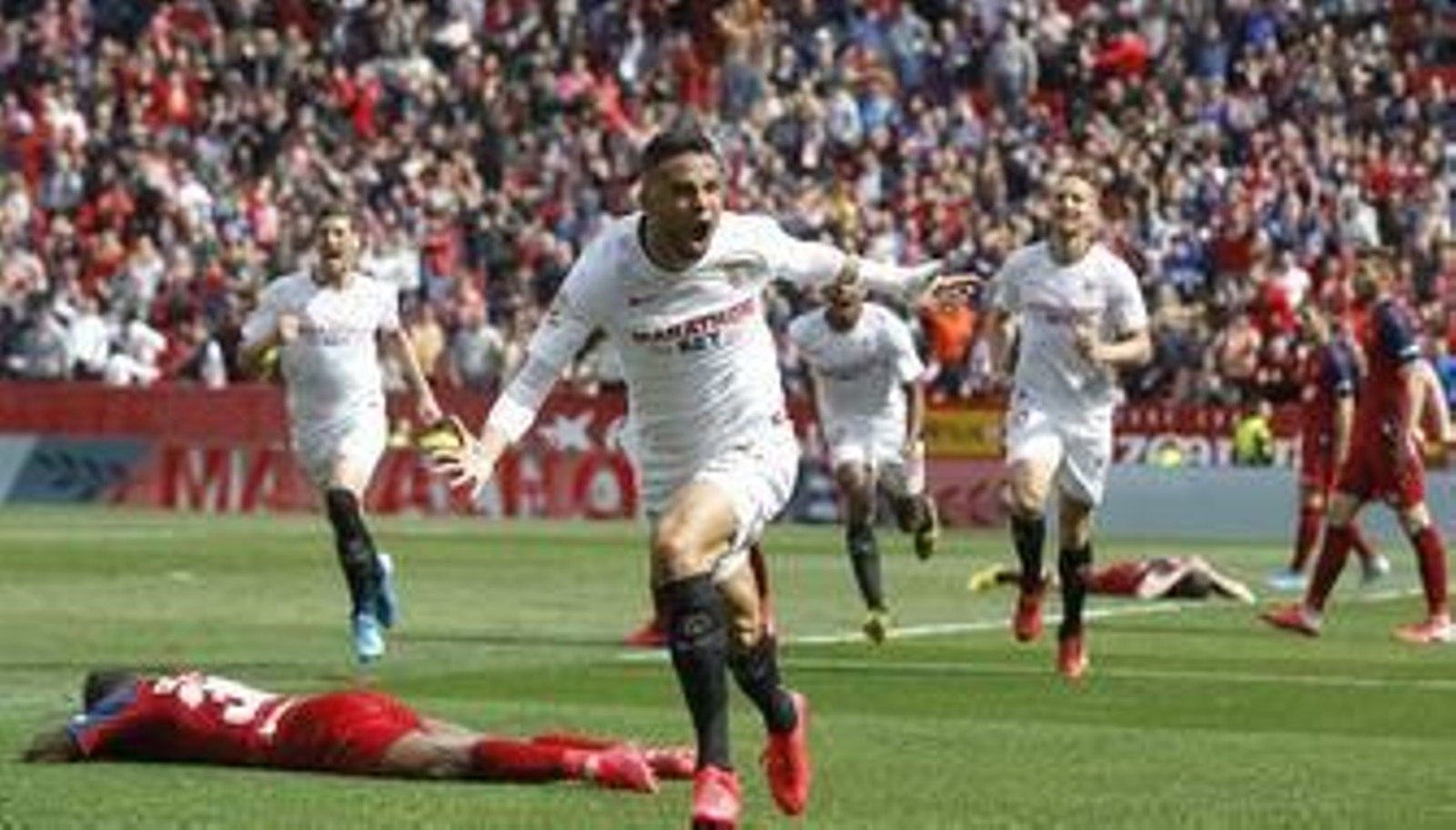 En-Nesyri canta con rabia el 3-2 contra Osasuna en el minuto 93.