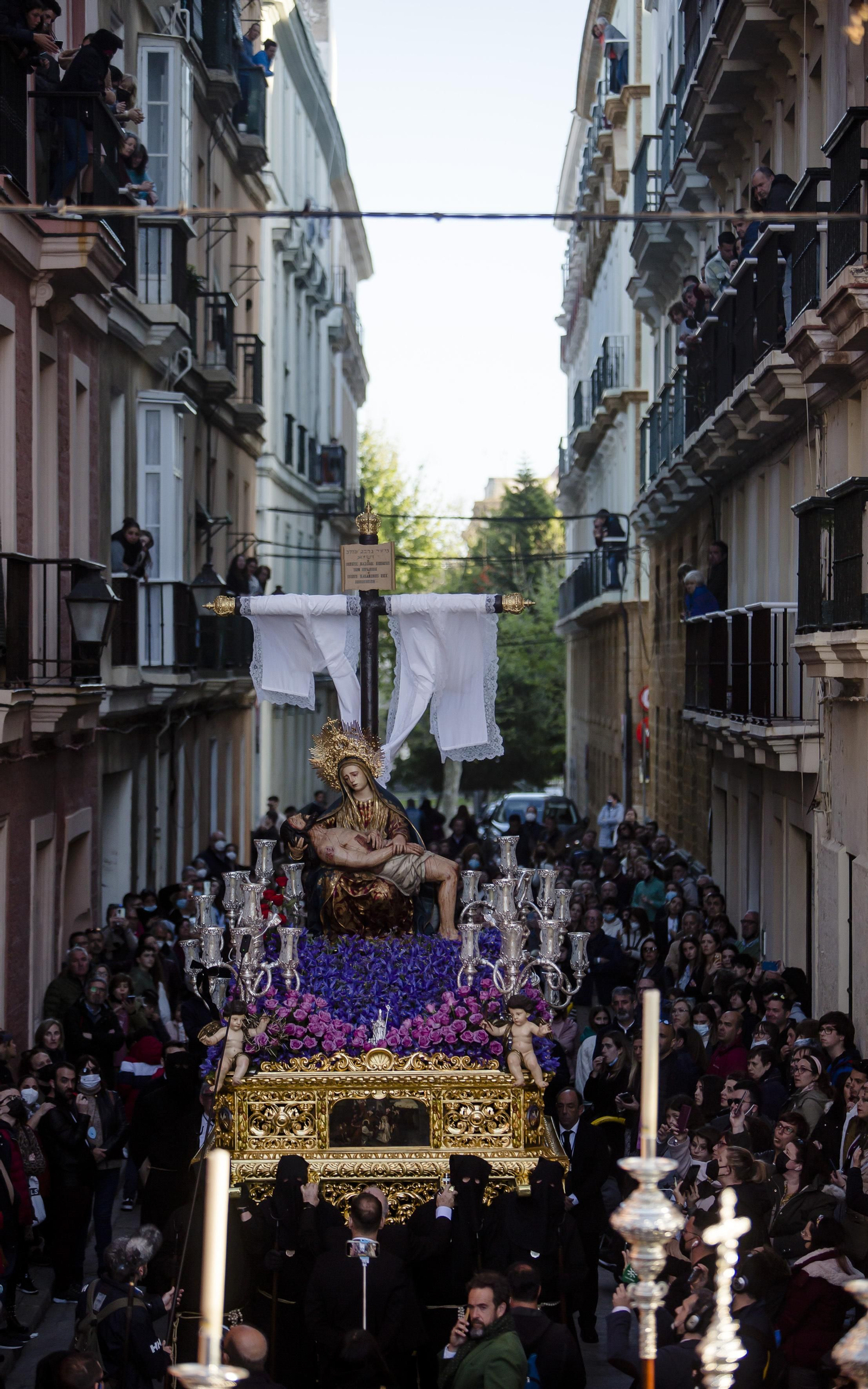 Las imágenes de la cofradía del Caminito en la Semana Santa de Cádiz 2022